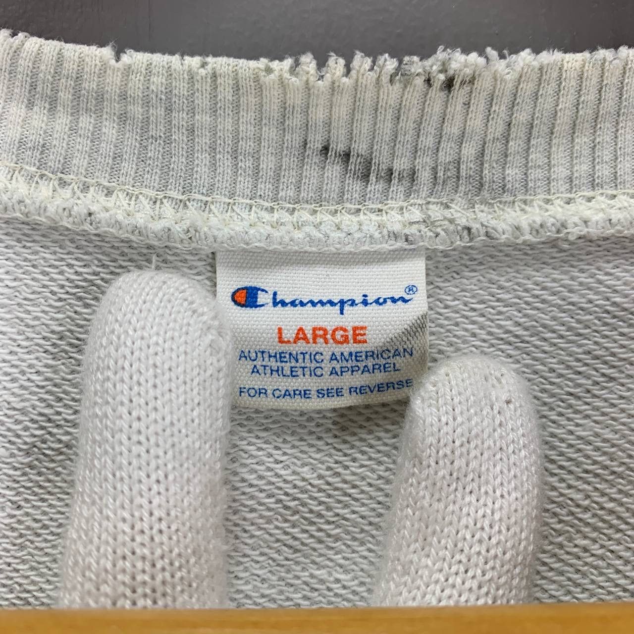 Champion Thrashed CHAMPION MEDFORD FOOTBALL Sweatshirt #2406-13x Size US M / EU 48-50 / 2 - 10 Thumbnail