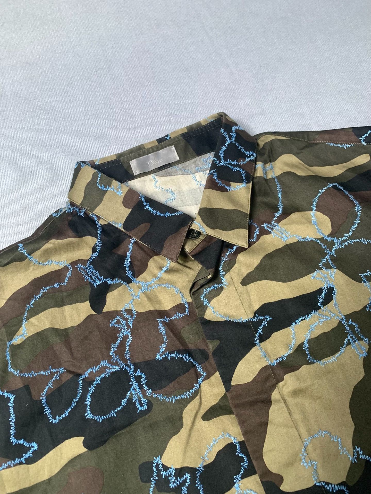 Dior Dior Camouflage Camellia Embroidery Shirt Size US M / EU 48-50 / 2 - 1 Thumbnail