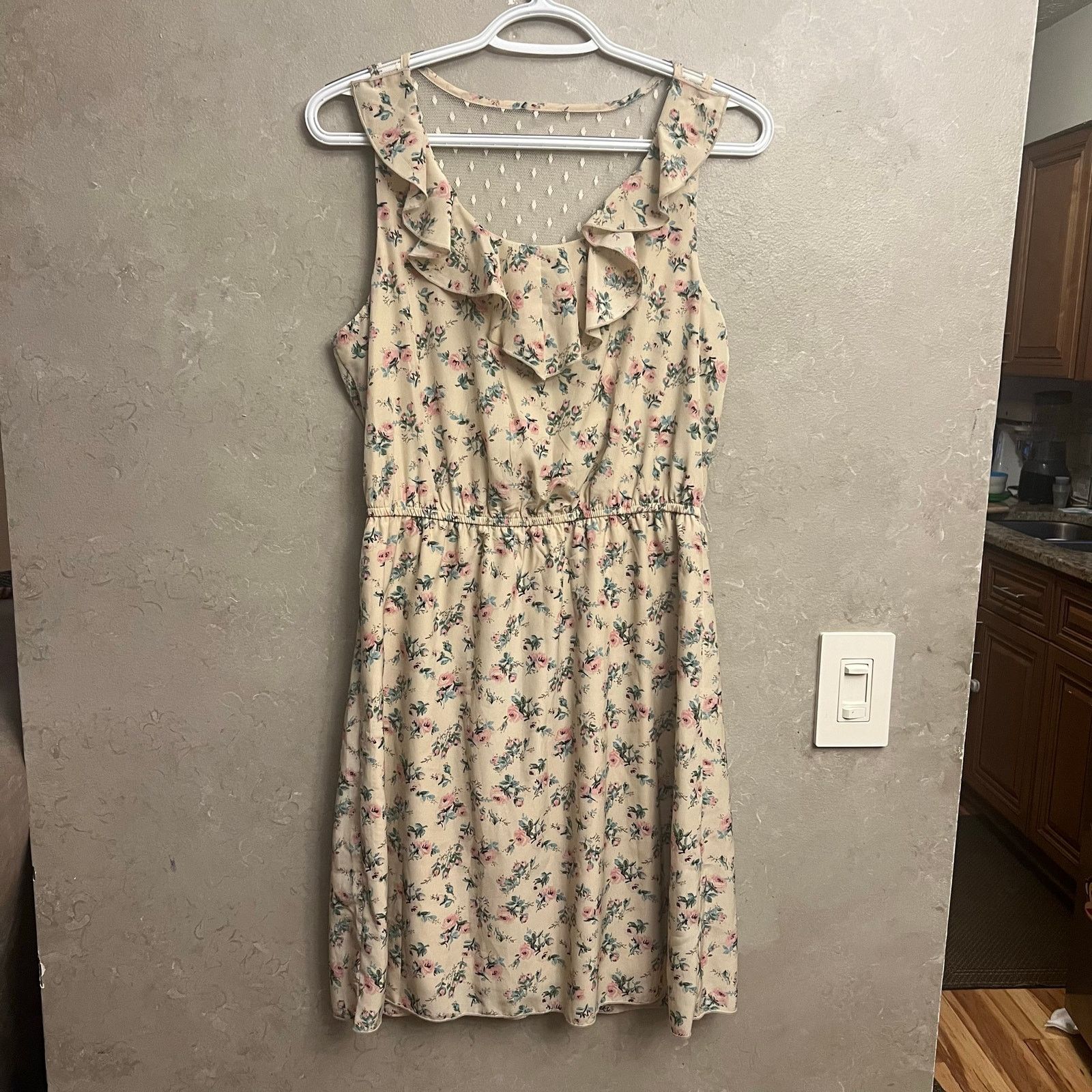 Other NWT Maurices Lightweight Mesh Ruffle Dress Medium Floral Size M / US 6-8 / IT 42-44 - 20 Thumbnail