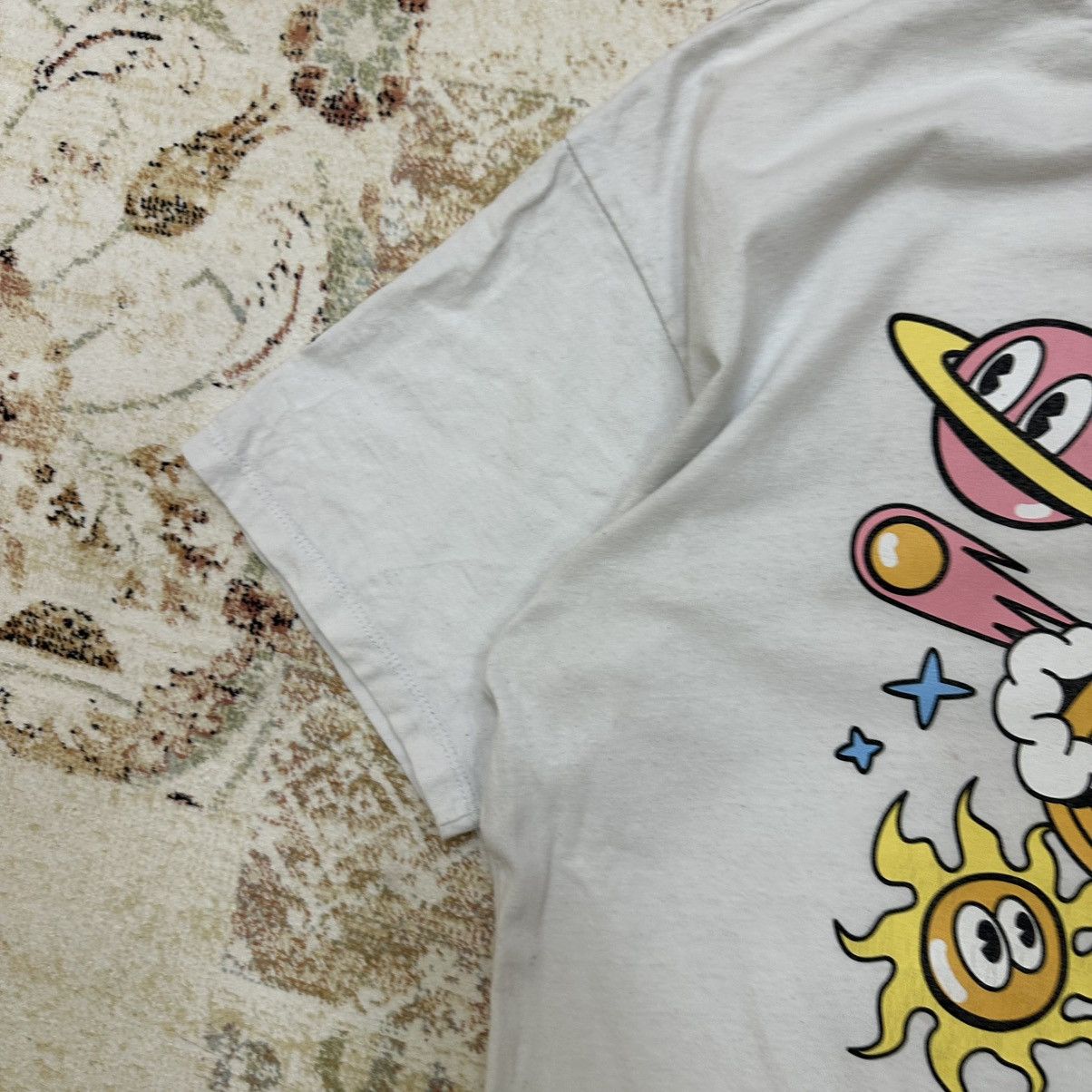 Cartoon Network × Designer Vintage Adult Looney Tunes Greetings Earthlings Logo Tee Size US L / EU 52-54 / 3 - 8 Thumbnail