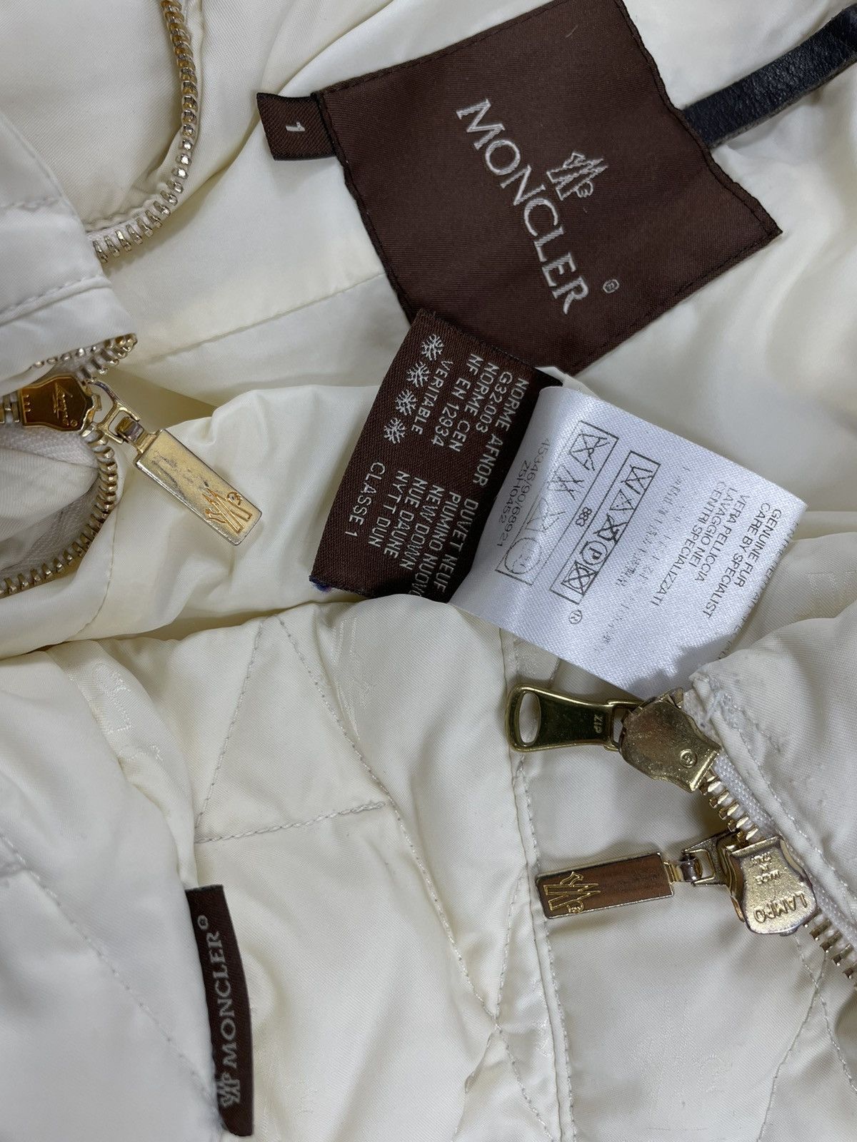 Moncler × Moncler Gamme Bleu RARE VTG MONCLER Multi Logo Fur Neck / Sleeve Puffer Down Jacket Zip Parka Size S / US 4 / IT 40 - 15 Thumbnail