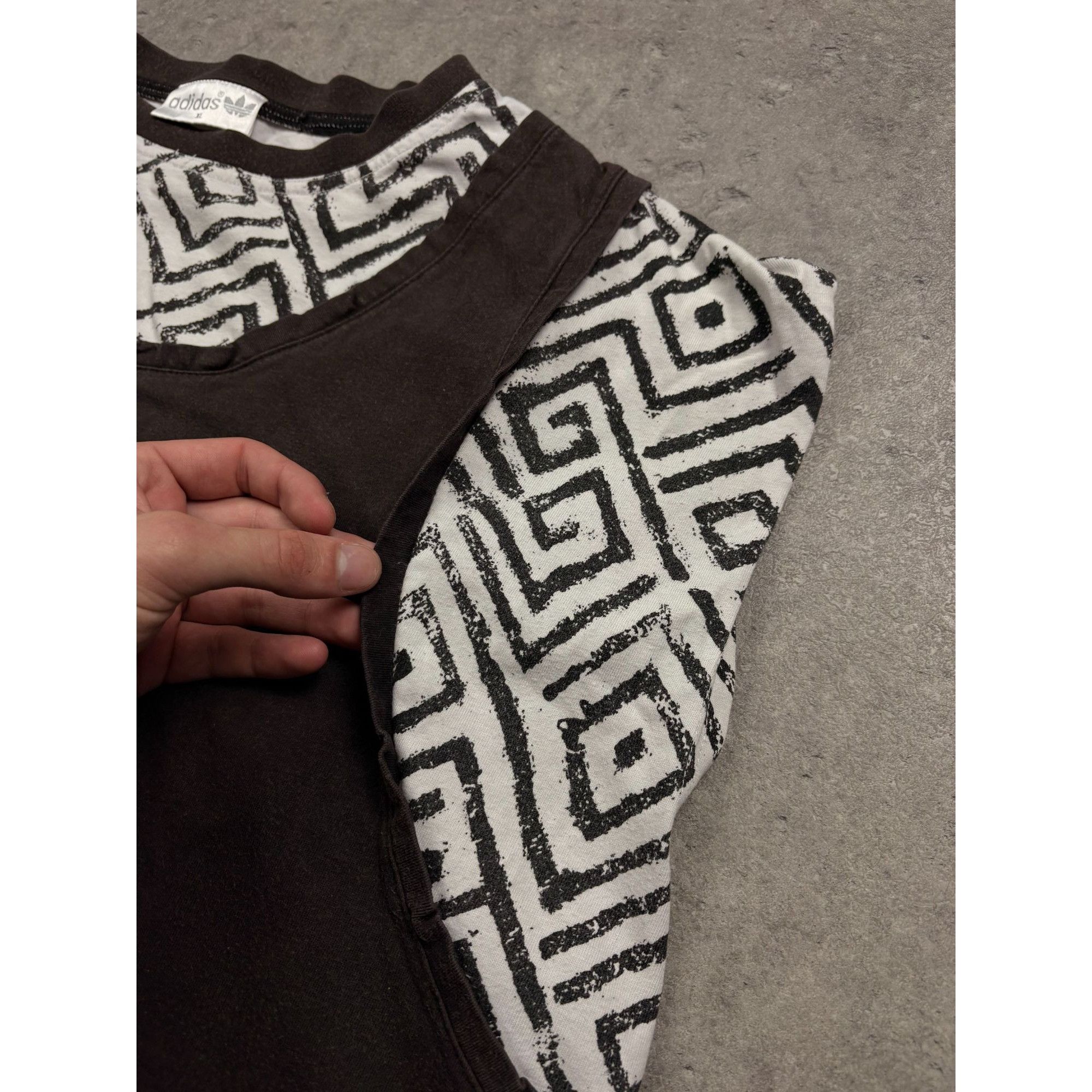 Adidas Rare Vintage 90s Adidas Graphic Tank Top Men's XL Black Trib Size US XL / EU 56 / 4 - 5 Thumbnail