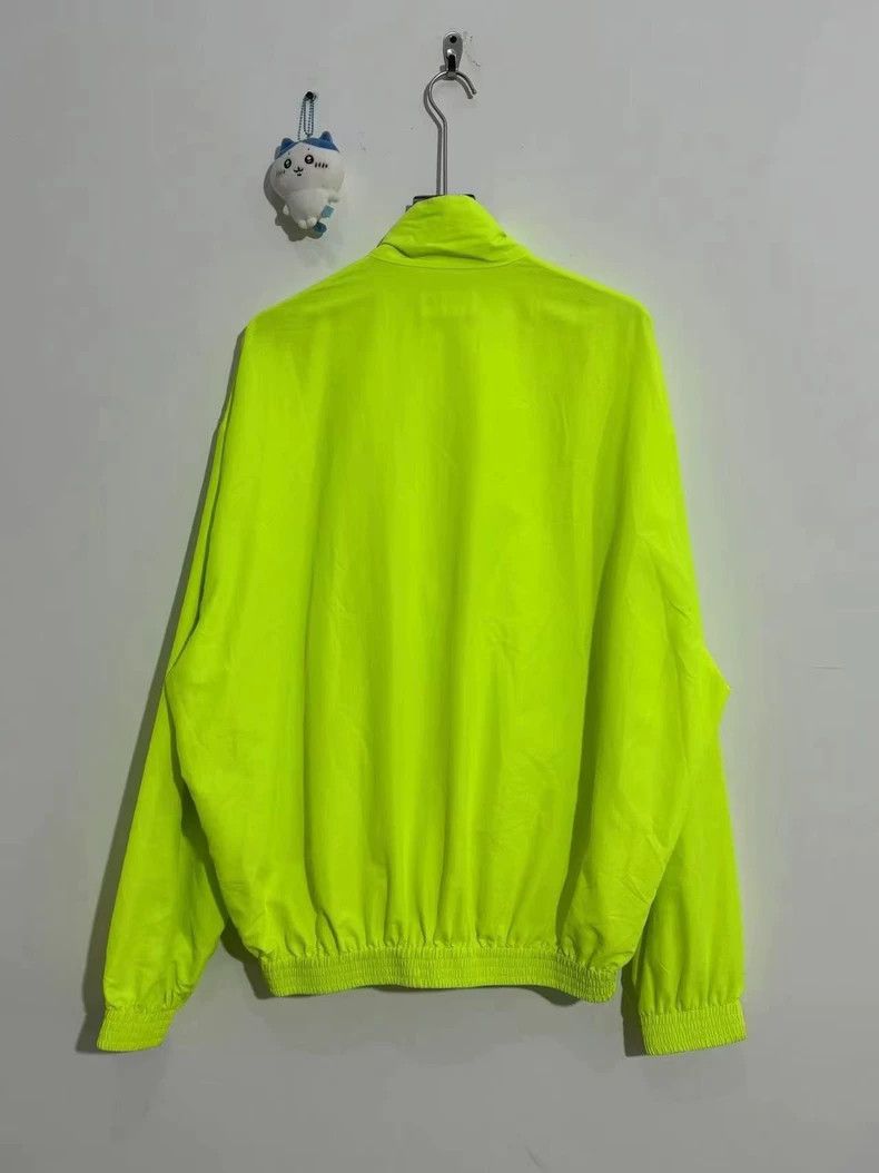 Balenciaga Balenciaga Fluorescent yellow jacket 2501-Nextarrow Size XS / US 0-2 / IT 36-38 - 4 Thumbnail