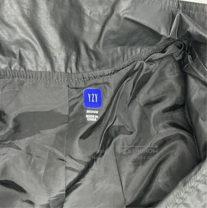Balenciaga Balenciaga x YEEZY x GAP Black Oversized Jacket. Size US M / EU 48-50 / 2 - 2 Thumbnail