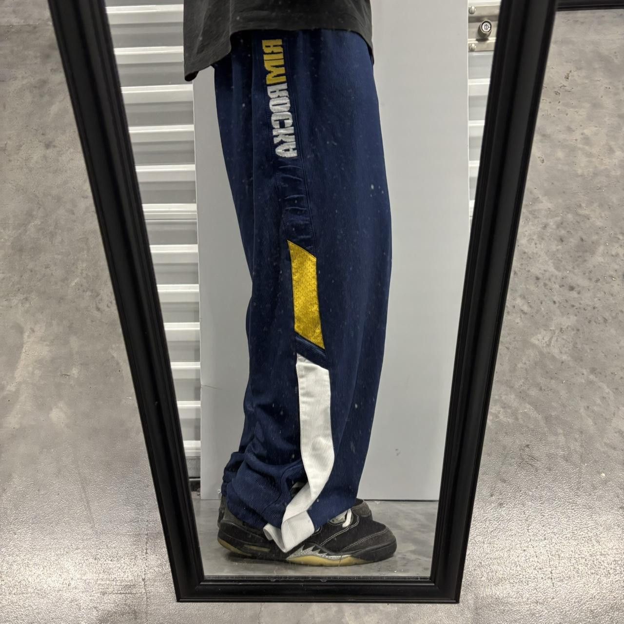 Japanese Brand × Vintage Crazy Vintage Y2K/2000s Baggy Navy Blue Yellow Skater Track Pants! Size US 36 / EU 52 - 1 Thumbnail