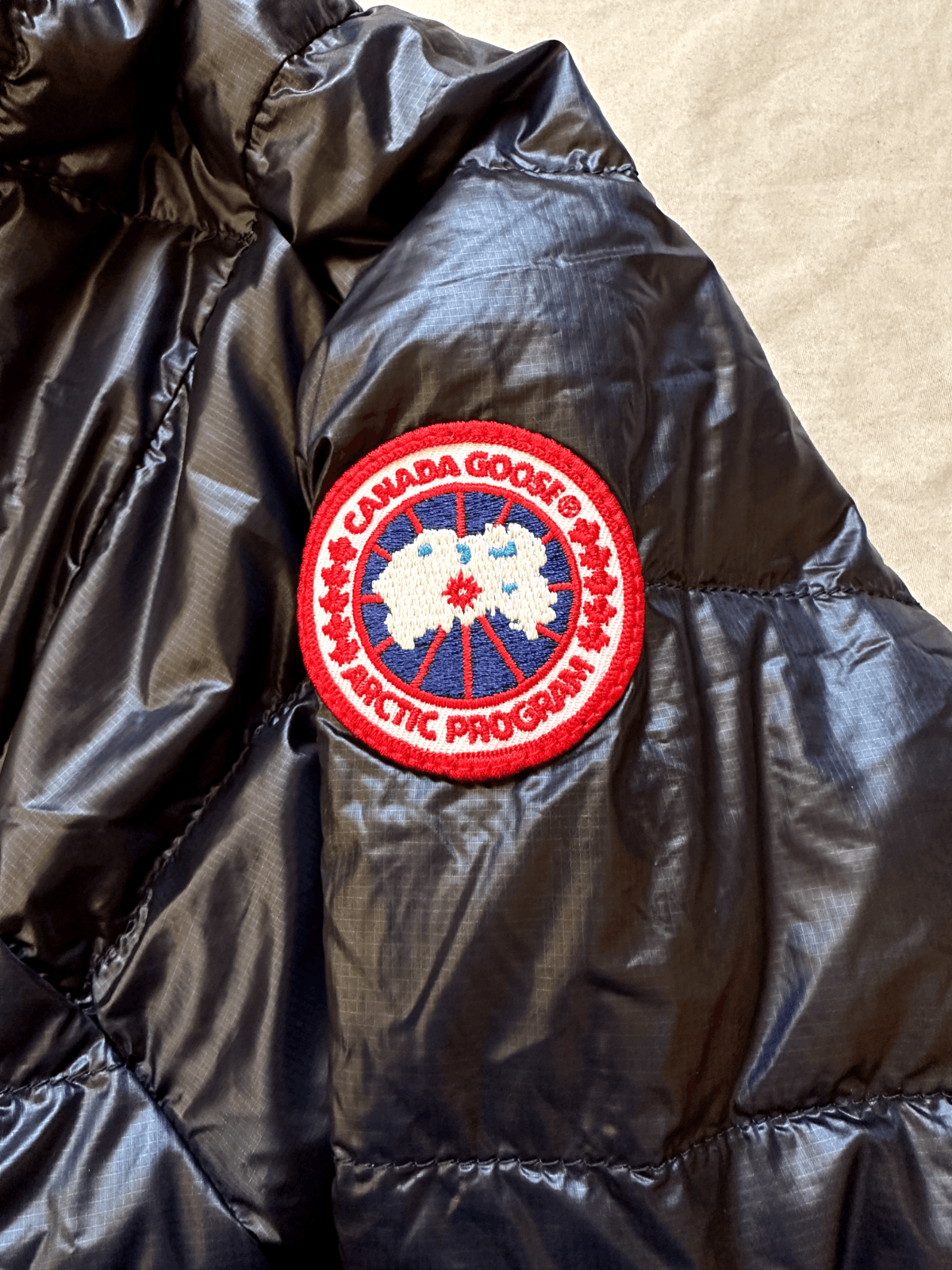 Canada Goose Canada Goose Hybridge Lite Hoodie Atlantic Navy Size Small Size US S / EU 44-46 / 1 - 2 Thumbnail