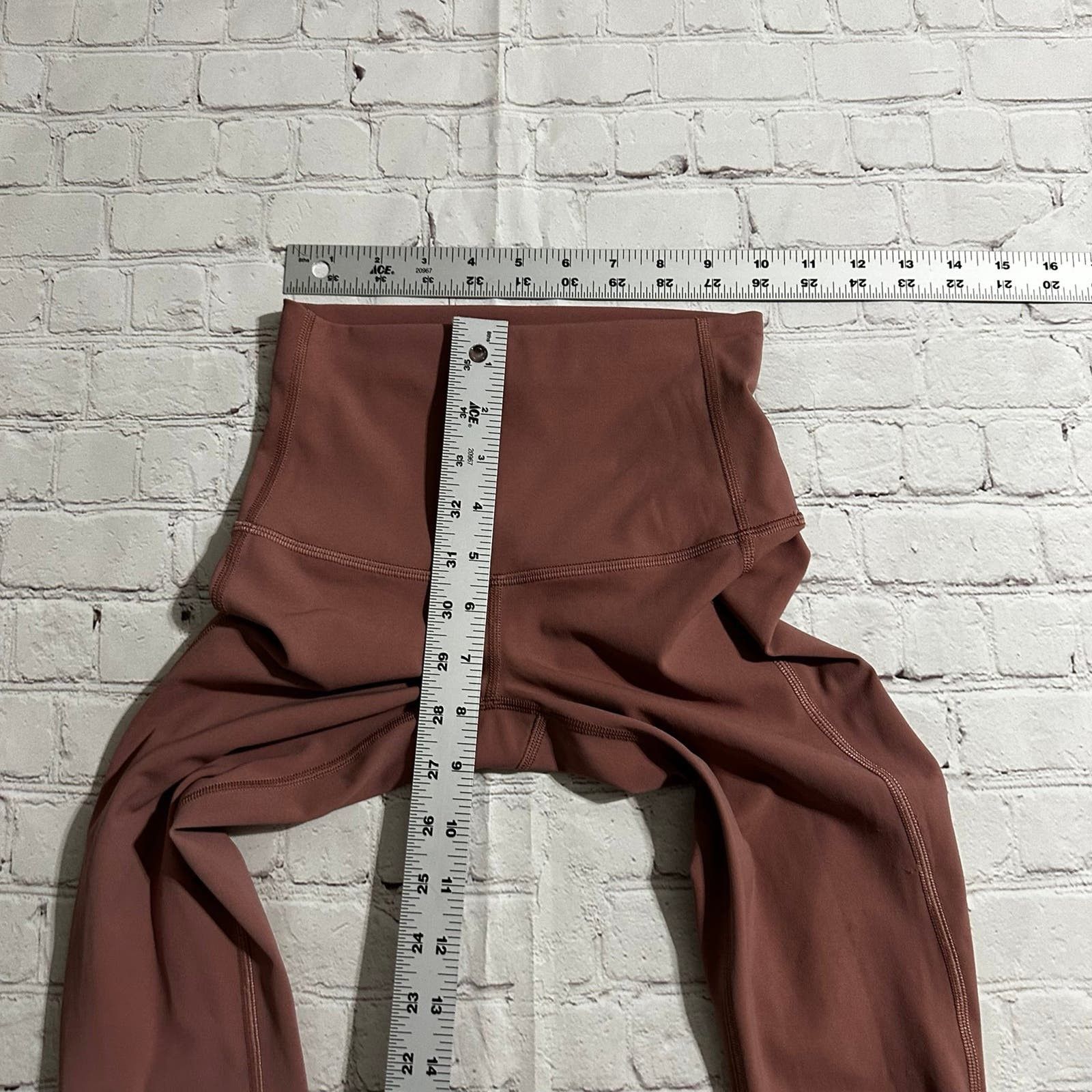 Lululemon lululemon leggings size 0 Size 25" / US 0 / IT 36 - 8 Thumbnail