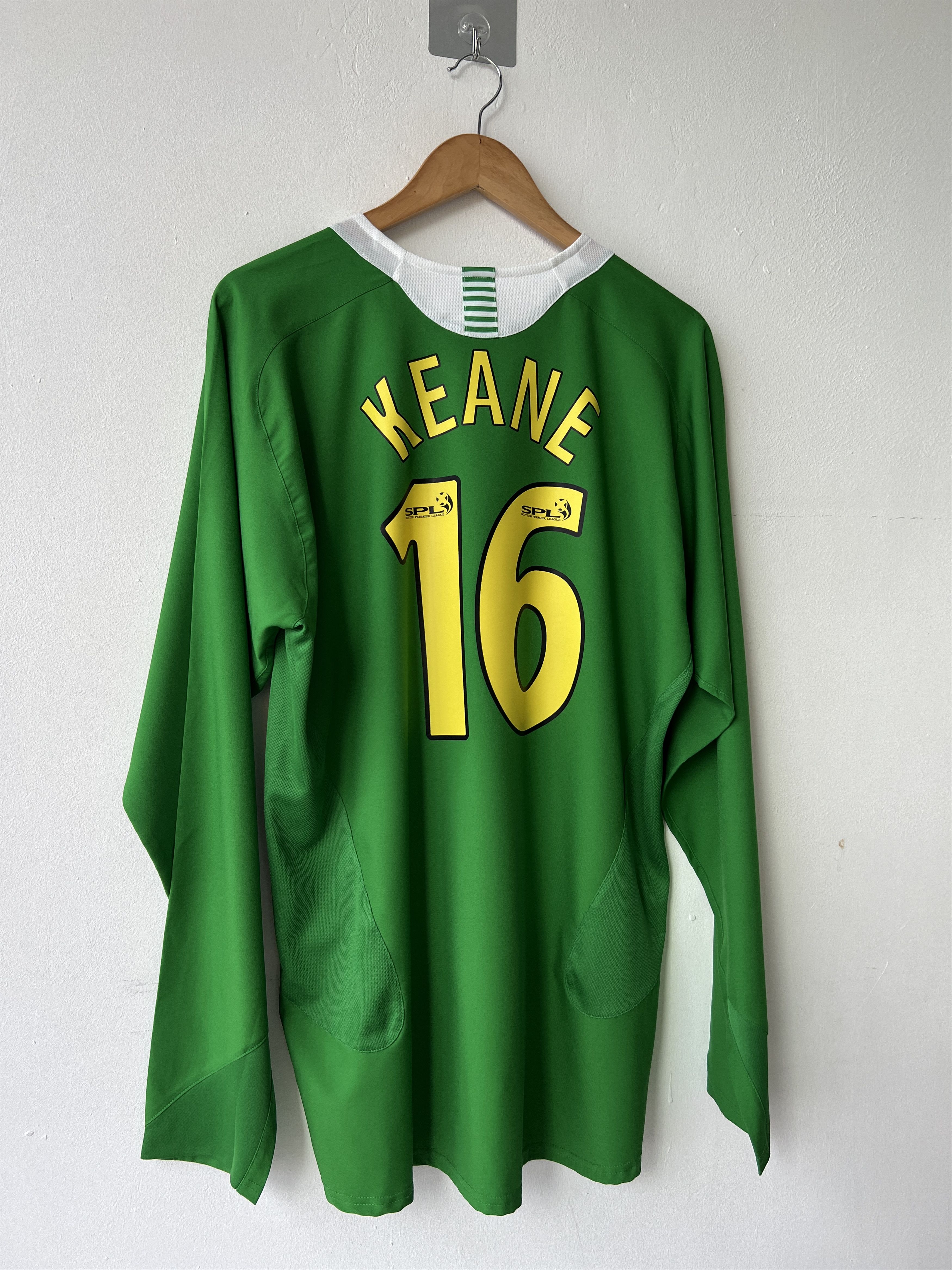 Nike (XL) Celtic 2005-06 Away Long Sleeve Shirt Keane #16 Kit Size US XL / EU 56 / 4 - 8 Thumbnail