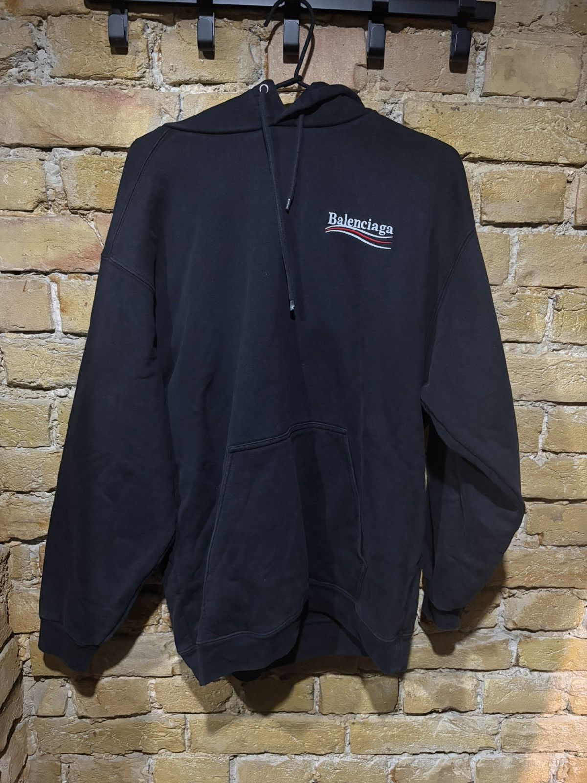 Balenciaga balenciaga campaign embroidered logo hoodie Size US L / EU 52-54 / 3 - 1 Thumbnail