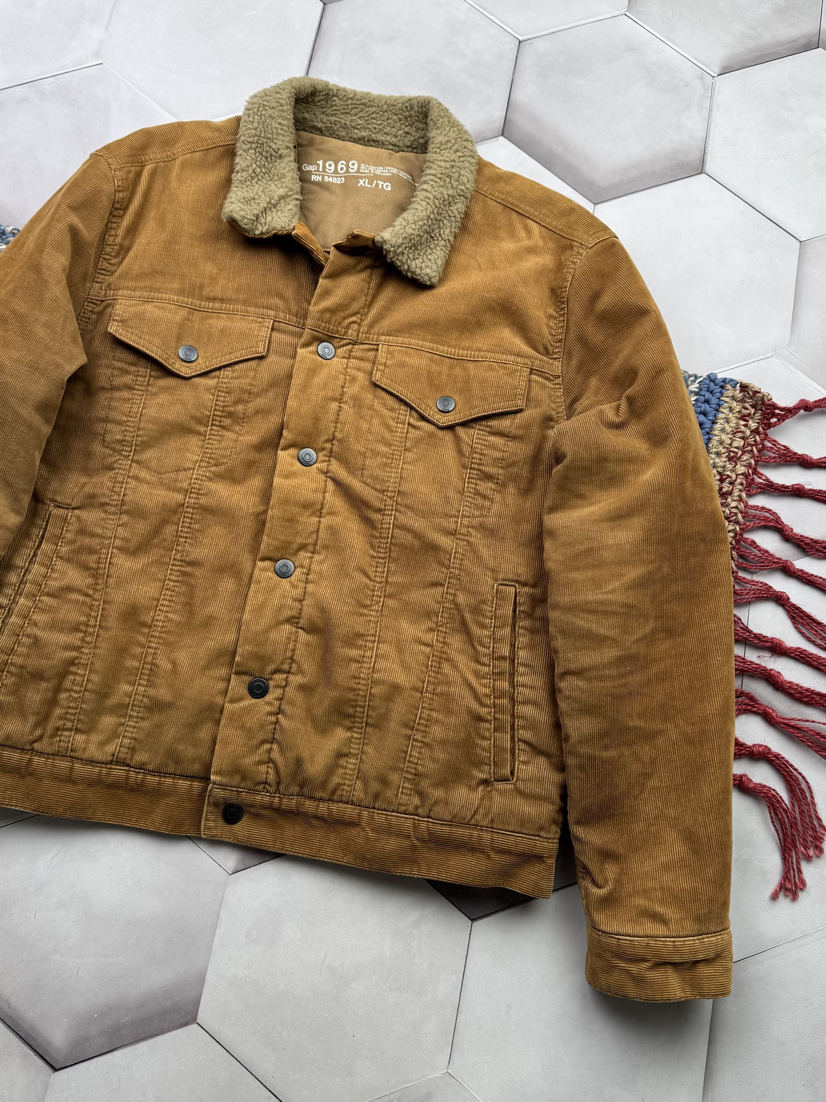 Gap Gap Vintage Corduroy Jacket (G7)(ES9) Size US XL / EU 56 / 4 - 3 Thumbnail