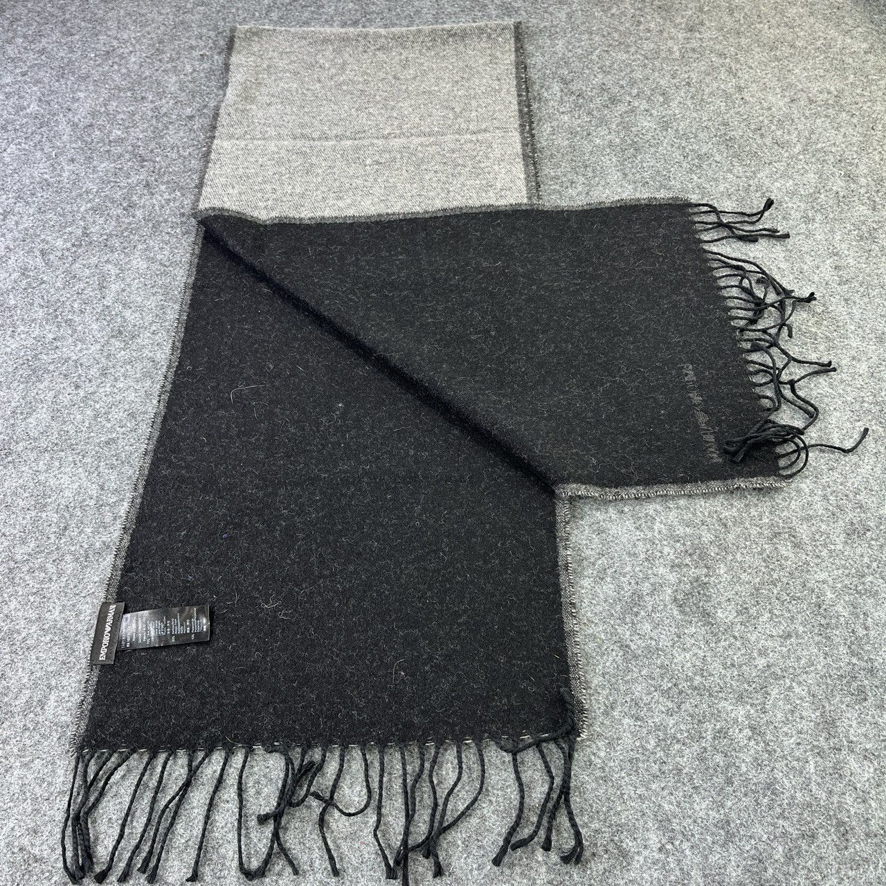 Emporio Armani Emporio Armani Wool Scarf / Muffler / Neckwear T405 Size ONE SIZE - 2 Thumbnail