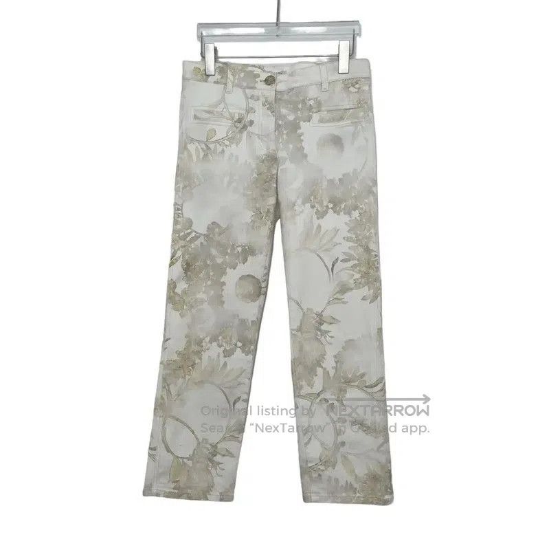 Chanel Chanel Casual Pants in Cream Floral Print . Size 25" / US 0 / IT 36 - 1 Thumbnail