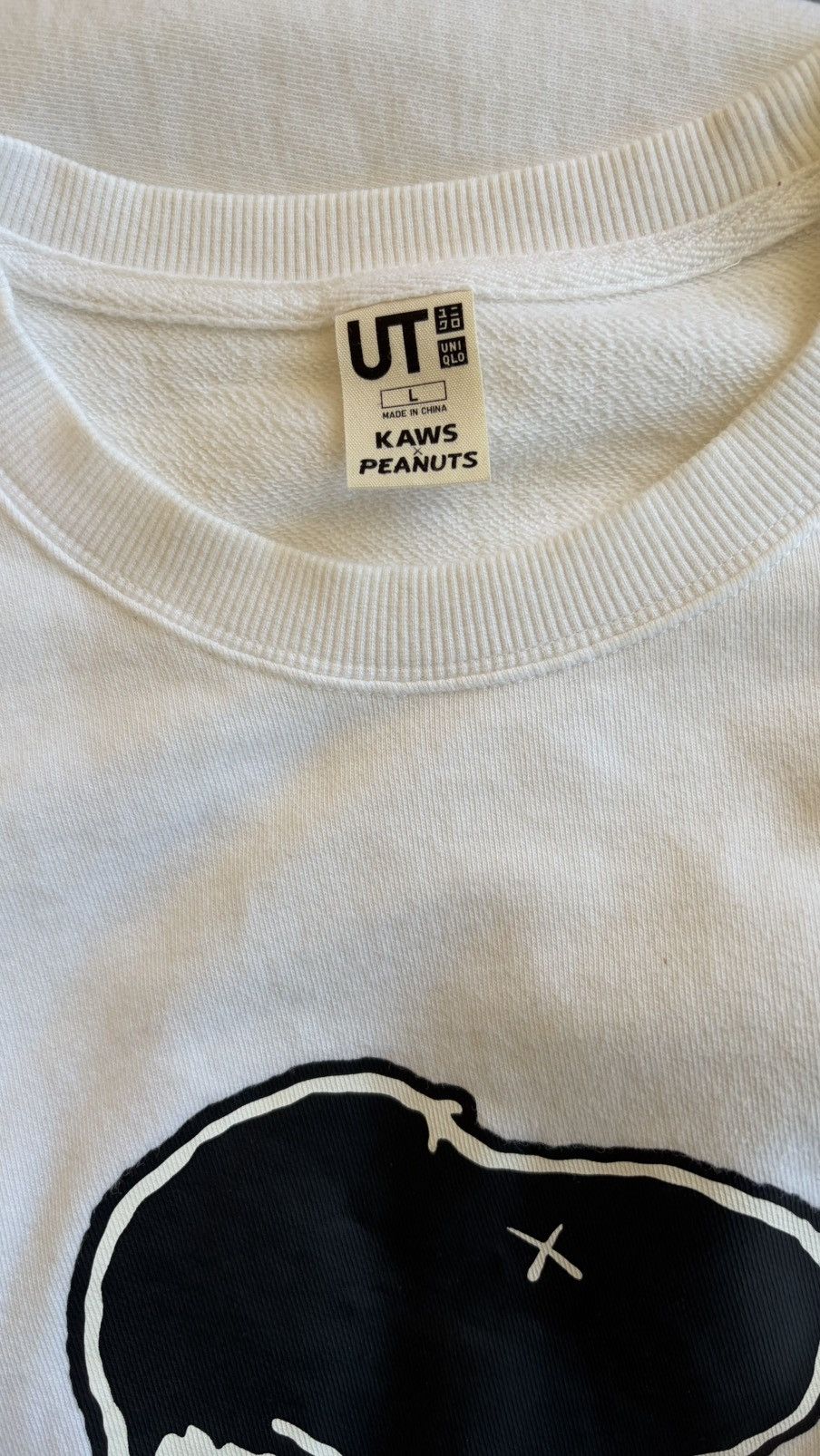 Kaws × Peanuts × Uniqlo Uniqlo UT x KAWS x Peanuts Snoopy Sweatshirt White L Size US L / EU 52-54 / 3 - 7 Thumbnail