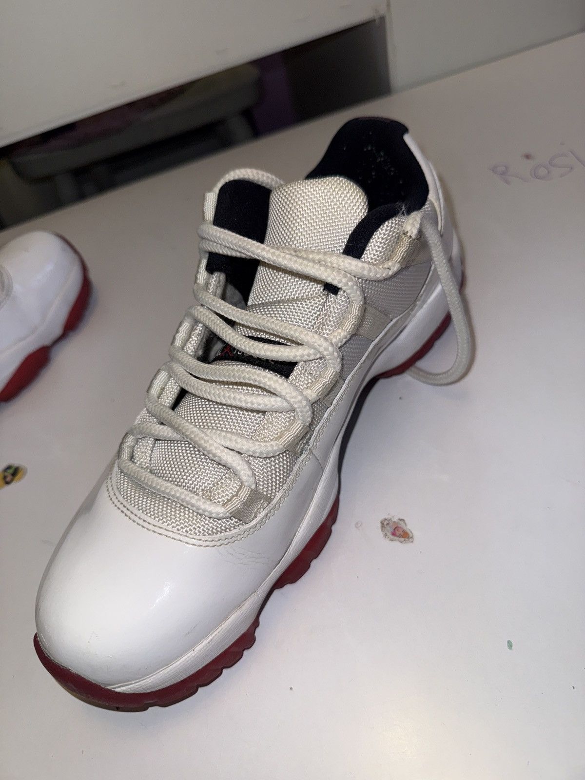 Nike Jordan 11 low cherry bottom Size US 9 / EU 42 - 8 Thumbnail