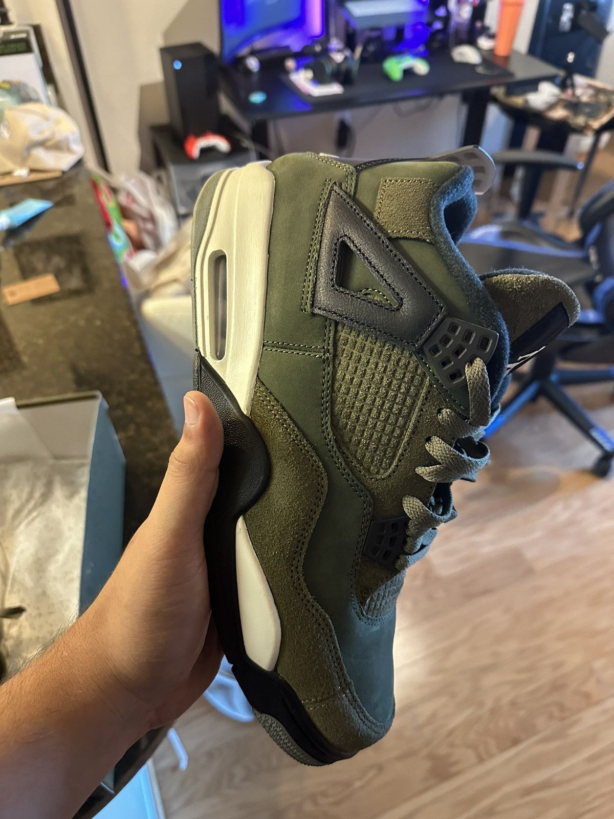 Jordan Brand AIR JORDAN 4 RETRO SE CRAFT “MEDIUM OLIVE” Size US 12 / EU 45 - 7 Thumbnail