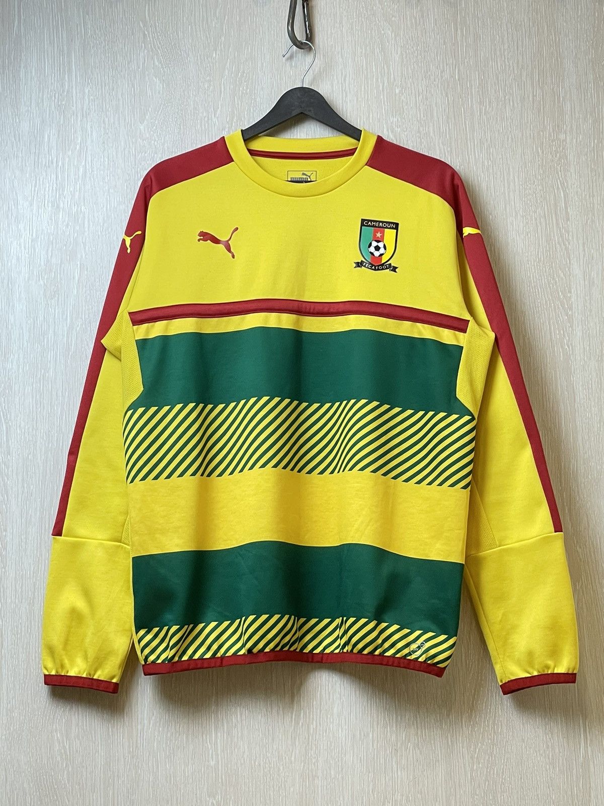 Puma × Vintage Vintage Puma Cameron soccer sweatshirt size L Size US L / EU 52-54 / 3 - 1 Thumbnail