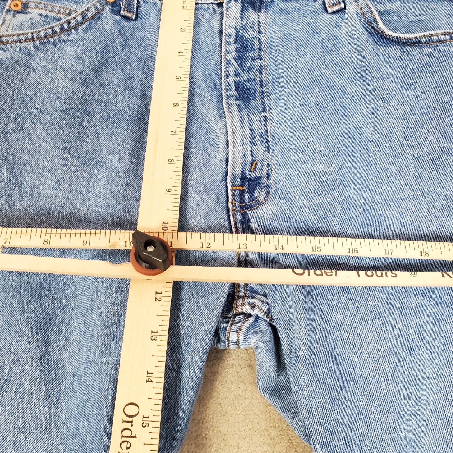Levi's VINTAGE Levis Jeans Mens 33x31 Blue 550 Relaxed Fit Tapered Leg Orange Tab Light Size US 33 - 4 Thumbnail