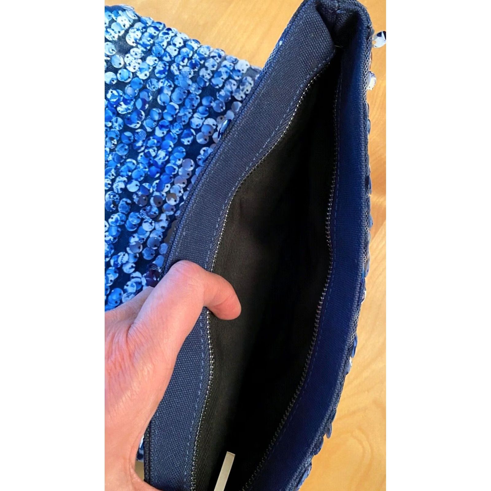 BCBGeneration Prioritizing the most important keywords ("BCBG GENERATION, CLUTCH, PURSE") Size ONE SIZE - 3 Thumbnail