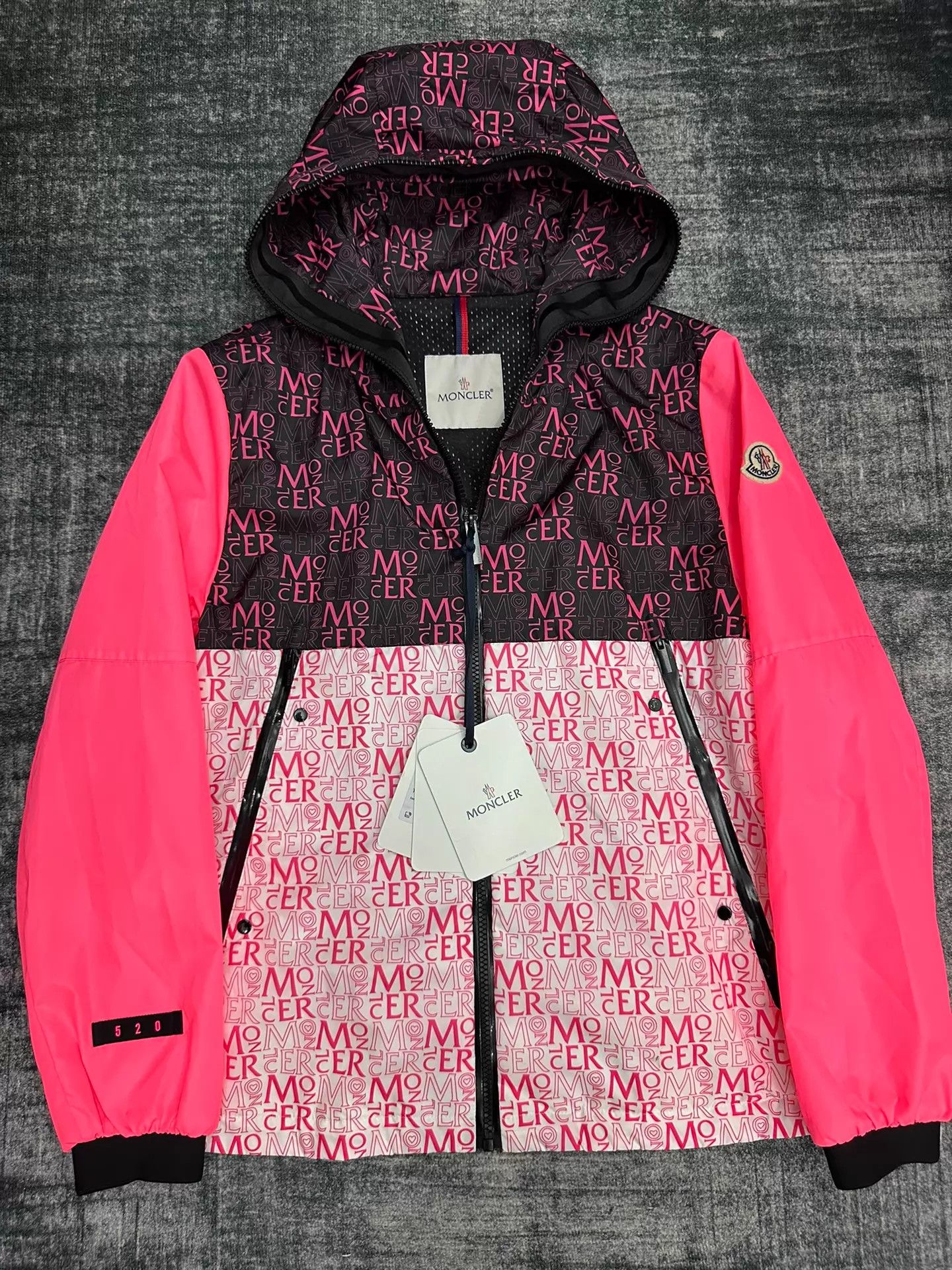 Moncler Moncler V-Day Limited Full Print Hooded Jacket M Size M / US 6-8 / IT 42-44 - 1 Thumbnail