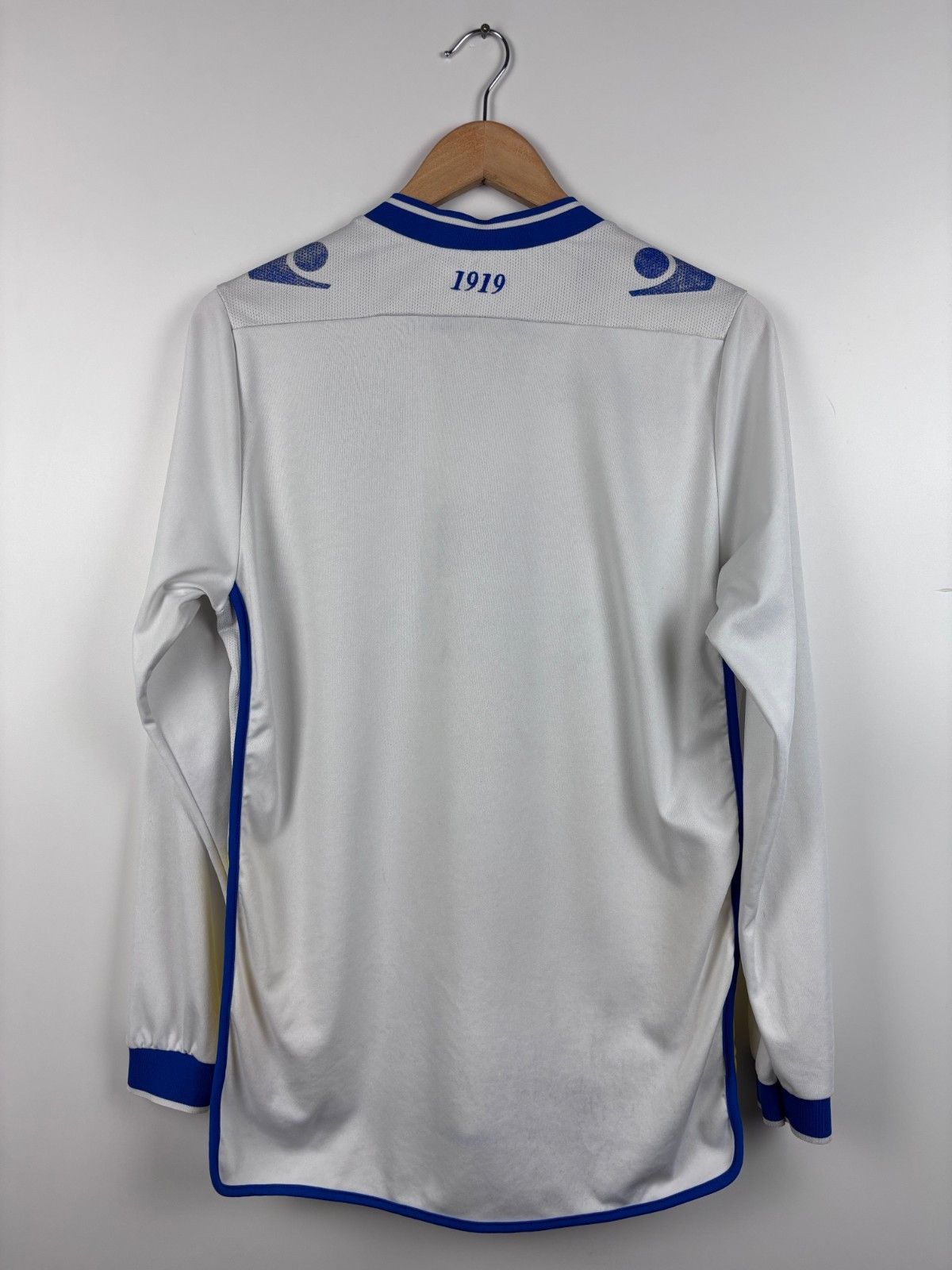 Macron Leeds United 2012-13 Football Jersey Long Sleeve Macron ~S-M Size US S / EU 44-46 / 1 - 6 Thumbnail