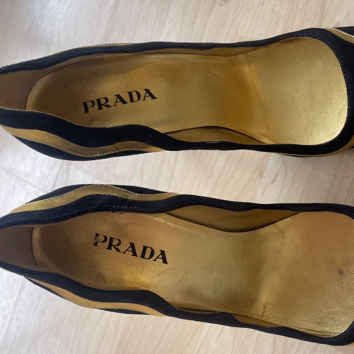Prada prada s/s 2008 fairytale black and gold heels Size US 8.5 / IT 38.5 - 2 Thumbnail