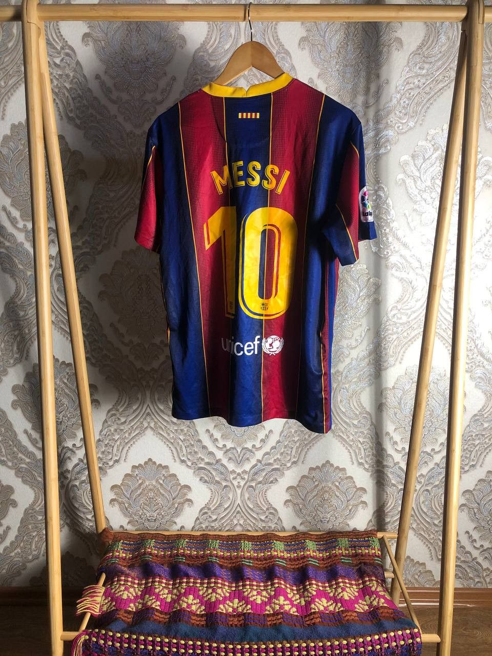 Nike Vintage Nike FC Barcelona Spain Soccer Jersey Retro Y2K Size US L / EU 52-54 / 3 - 1 Thumbnail