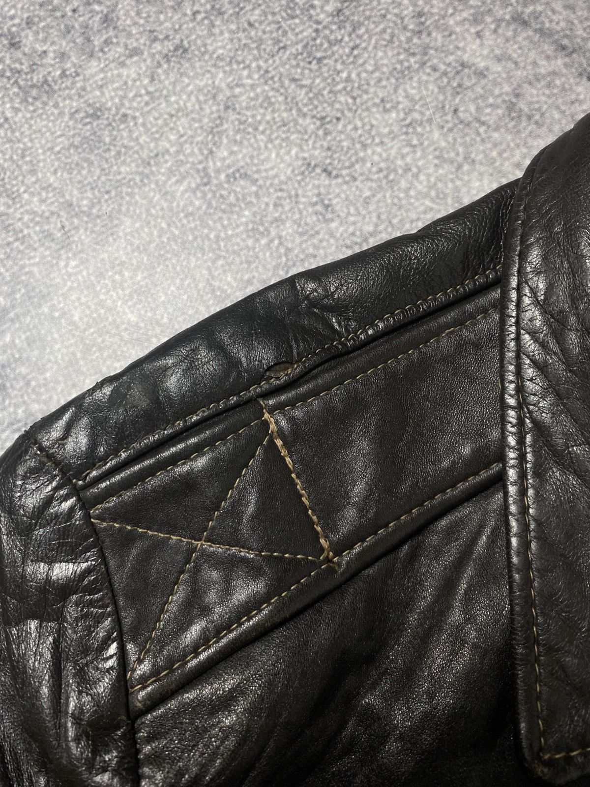 Schott MADE IN USA SCHOTT VINTAGE LEATHER FLIGHT BOMBER JACKET Size US M / EU 48-50 / 2 - 11 Thumbnail