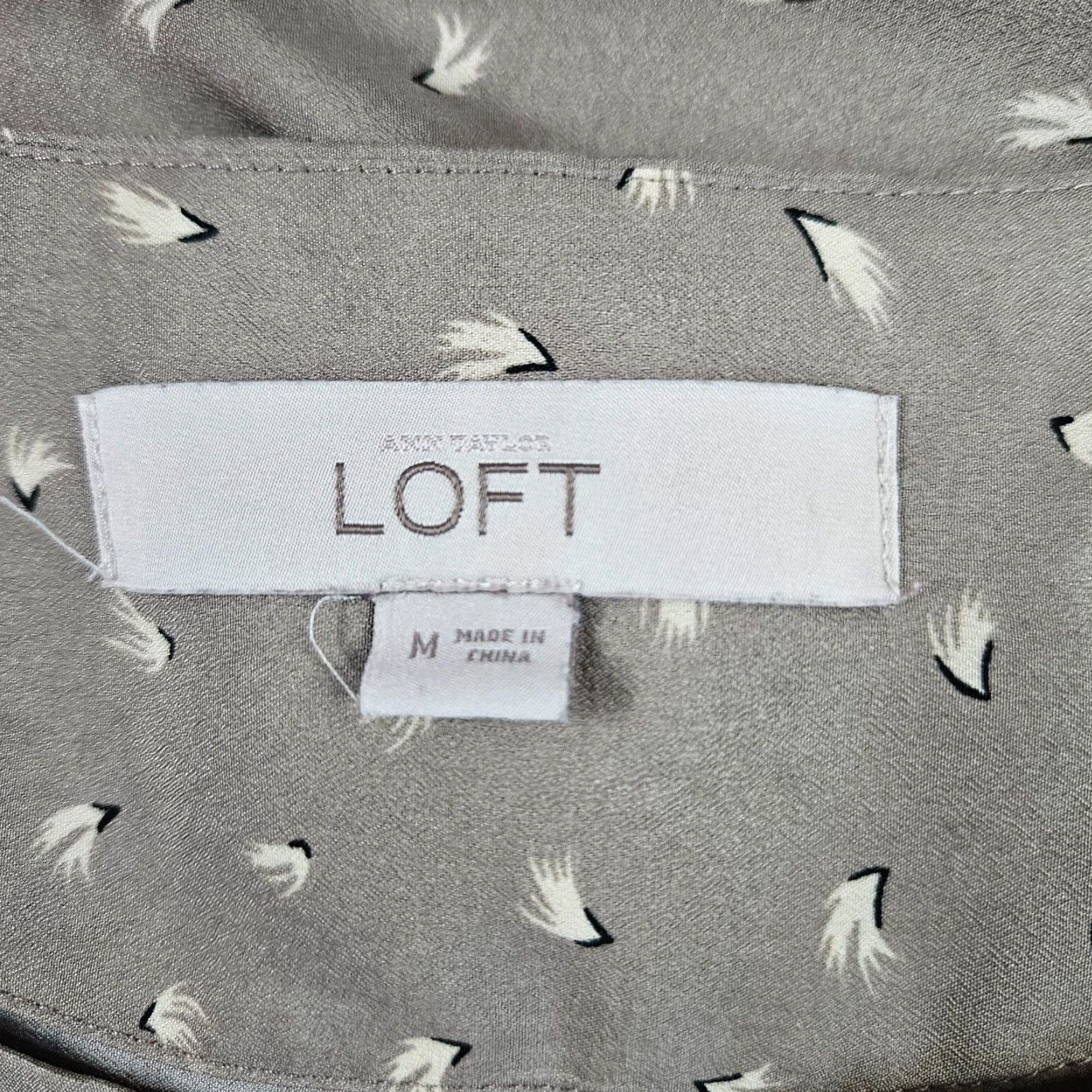 Loft LOFT Ann Taylor Womens Top Tank Gray Size M Sleeveless Scoop Neck Shirt Size M / US 6-8 / IT 42-44 - 6 Thumbnail