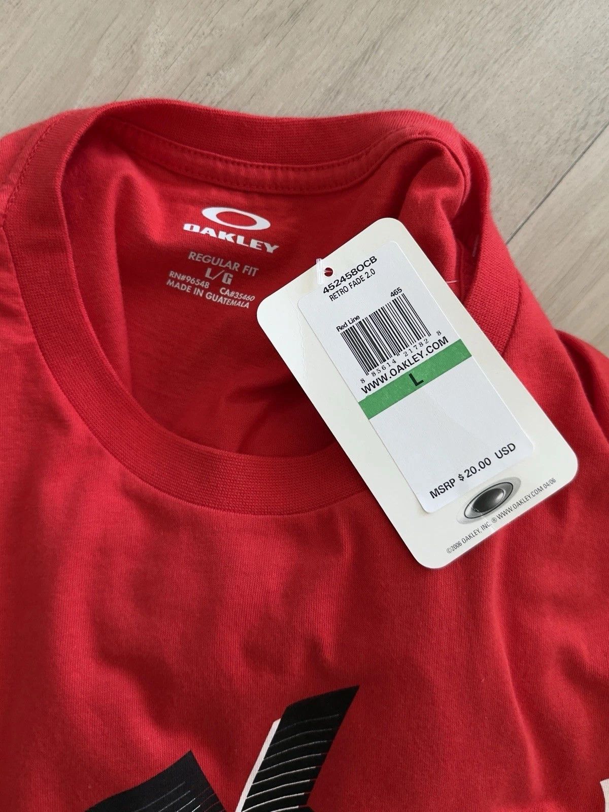 Oakley Oakley Mens T-Shirt Tee Red Vintage Size US L / EU 52-54 / 3 - 7 Thumbnail