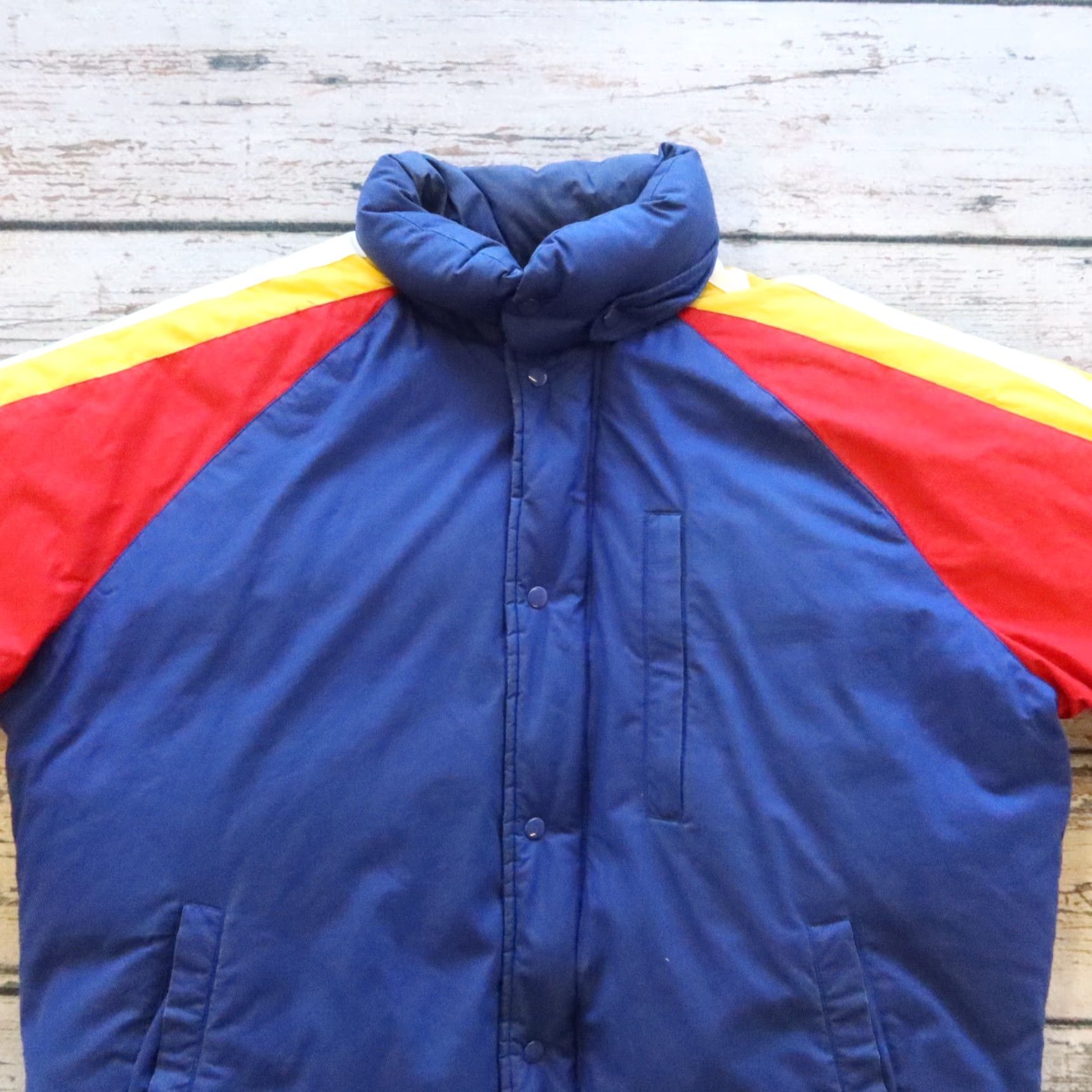 Polo Ralph Lauren VINTAGE Polo Ralph Lauren Crest Logo Puffer Jacket Men's XL Blue 90s Polo Ralph Lauren Crest Logo Puffer Jacket Size US XL / EU 56 / 4 - 2 Thumbnail