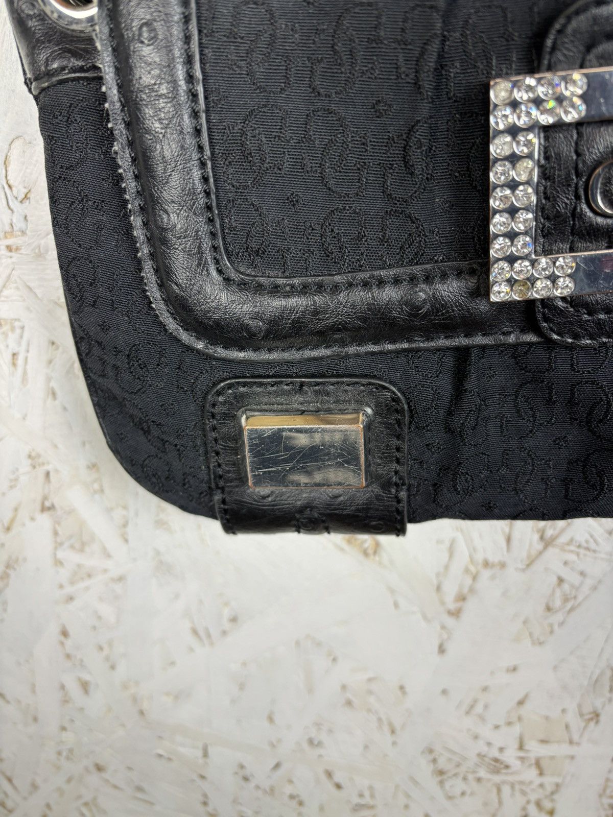 Guess Guess Vintage Y2K Crossbody Shoulder Bag Black Monogram 00s Size ONE SIZE - 3 Thumbnail