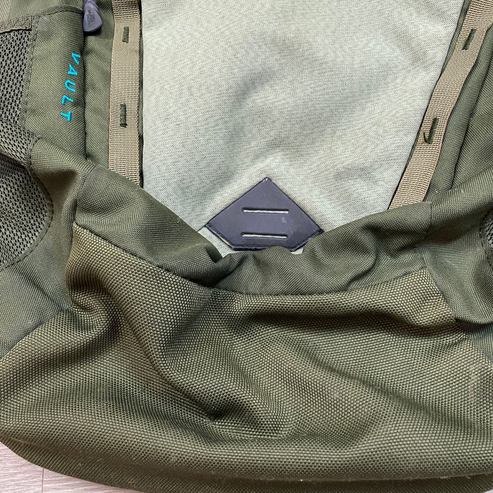 The North Face The North Face Vault Everyday Commuter Backpack Daypack Size ONE SIZE - 12 Thumbnail