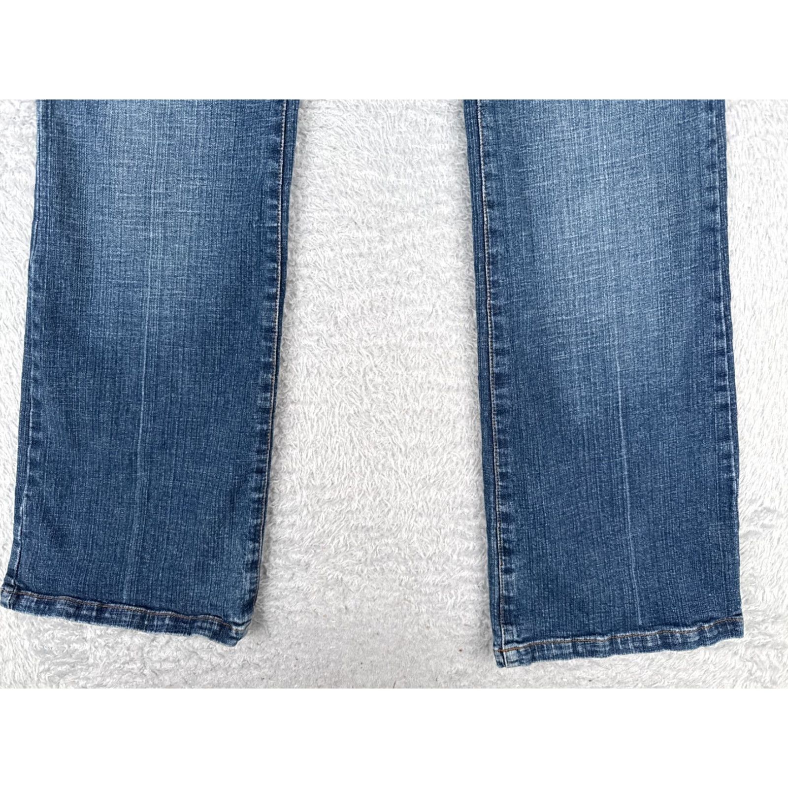 Denime Daisy Fuentes Jeans Womens 12 Blue Denim Boot Cut Low Rise 33x31 5-Pocket Design Cotton Zip Machine Washable Size 34" / US 12 / IT 48 - 2 Thumbnail