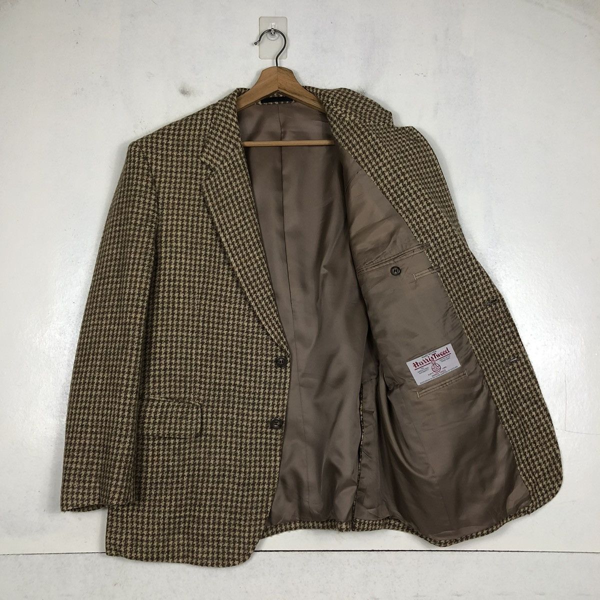 Harris Tweed 📌VINTAGE DOUBLE BREAST WOOL HARRIS TWEED HERRINBONE Size US M / EU 48-50 / 2 - 12 Thumbnail