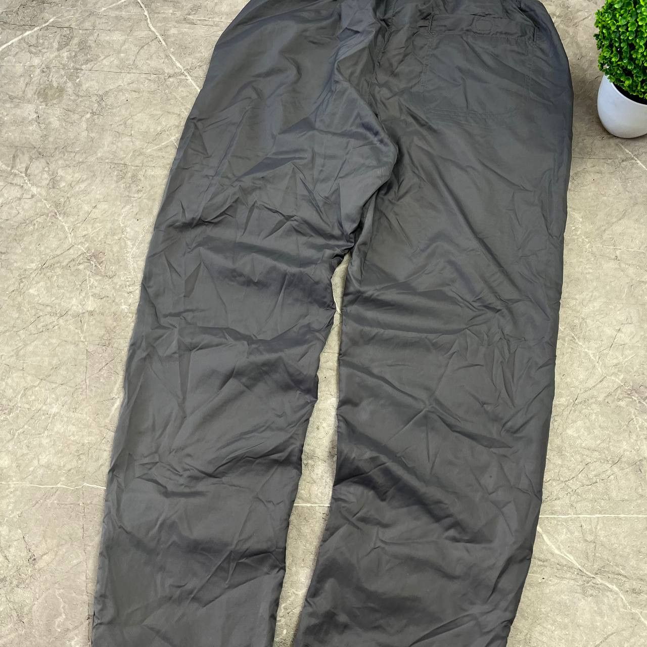 Nike Vintage 90's/Y2K Navy Track Pants Nylon Drill,Size S Size US 33 - 5 Thumbnail