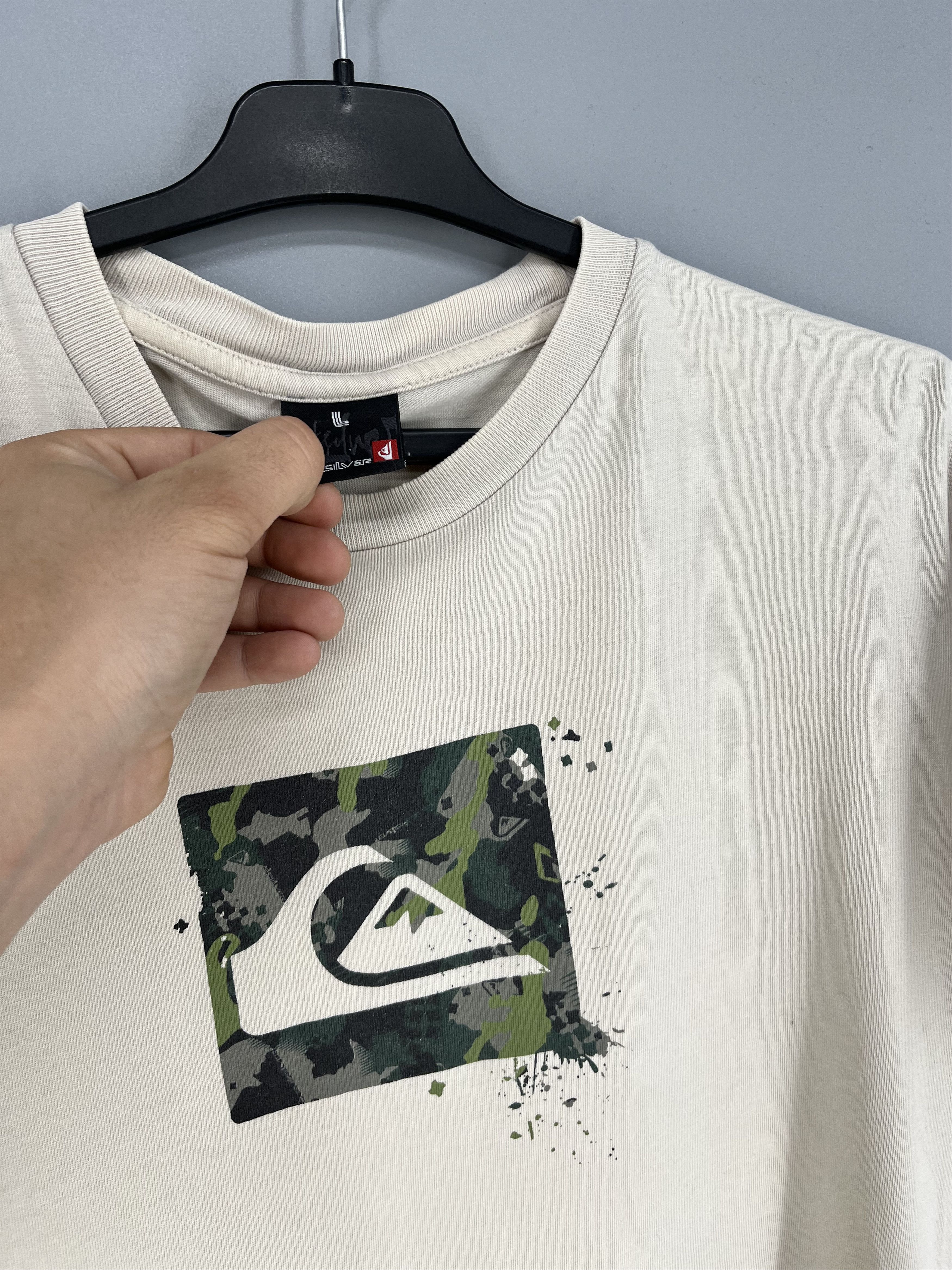 Quiksilver Vintage 90s Quiksilver T-Shirt Size L Surf Skateboard y2k Size US L / EU 52-54 / 3 - 8 Thumbnail