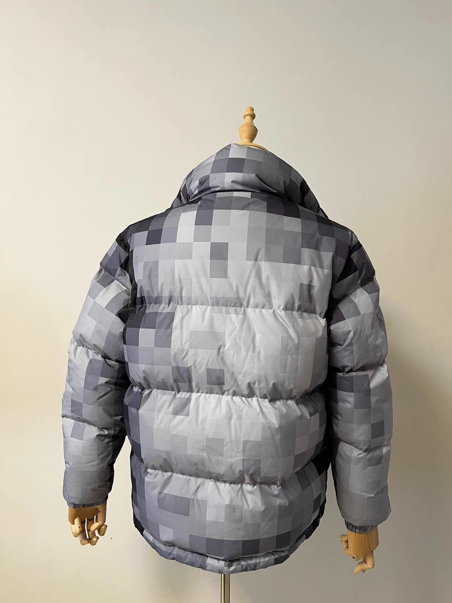 Xander Zhou Xander Zhou Digital Print Down Jacket (White Duck Down) K9 Size US M / EU 48-50 / 2 - 5 Thumbnail