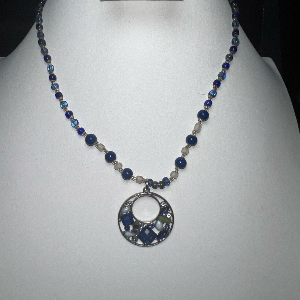 Vintage Vintage Boho Silver Tone and Blue and green Art Glass Neckla Size ONE SIZE - 3 Thumbnail