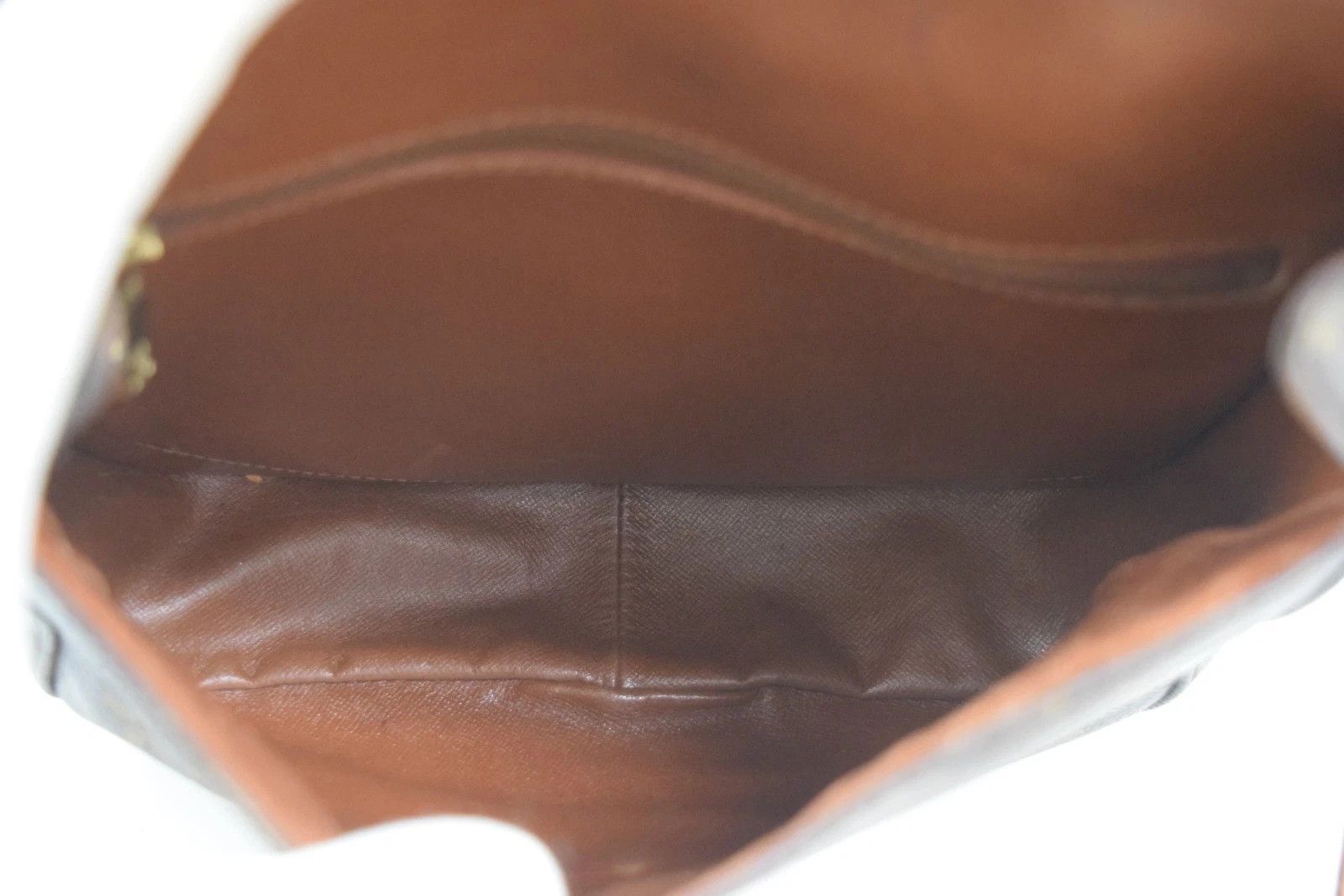 Louis Vuitton Louis Vuitton Saint Cloud GM Monogram Shoulder Bag M51242 Size ONE SIZE - 15 Thumbnail
