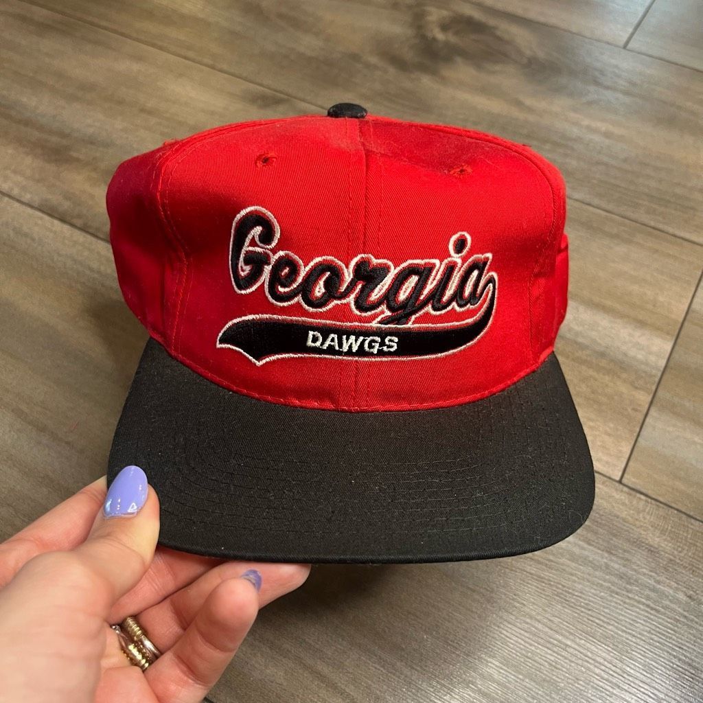 Starter Vintage Starter Georgia Red Script Bulldogs Snapback Hat Size ONE SIZE - 1 Thumbnail