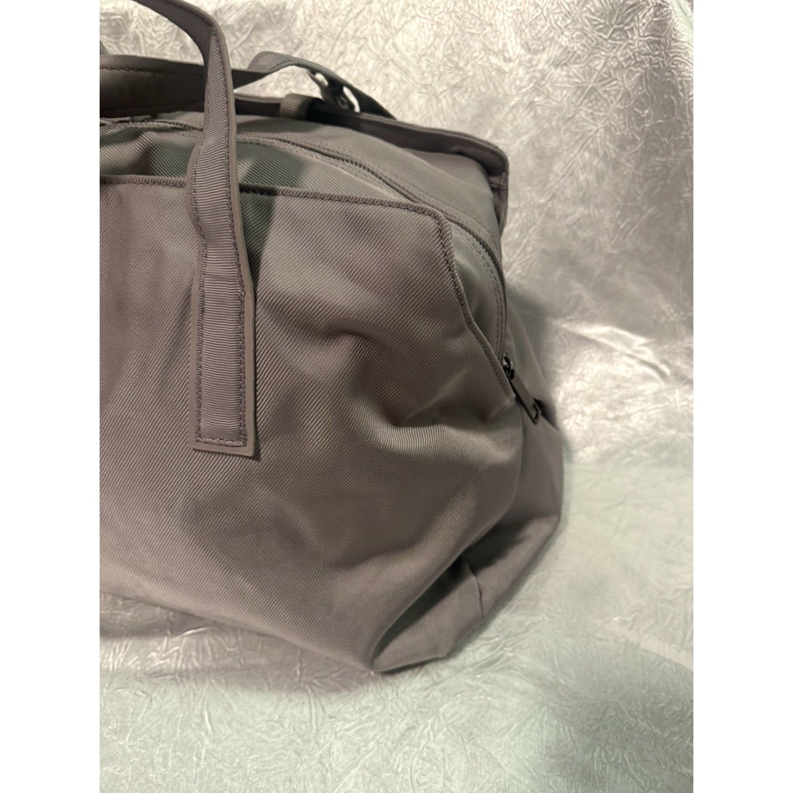 Lululemon LULULEMON Athletica Shoulder Bag Weekend Bag Duffle Large Unisex Adults Grey Cotton with Thermoplastic Size ONE SIZE - 3 Thumbnail