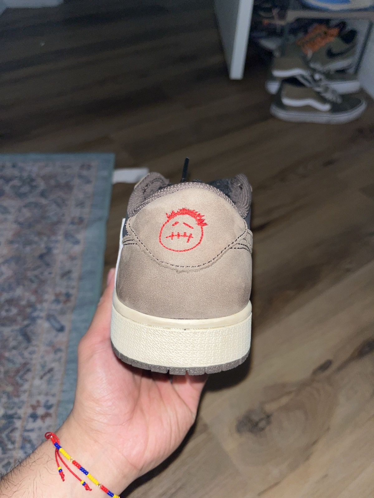 Nike × Travis Scott Travis Scott Jordan 1 Low “Mocha” Size US 8.5 / EU 41-42 - 20 Thumbnail
