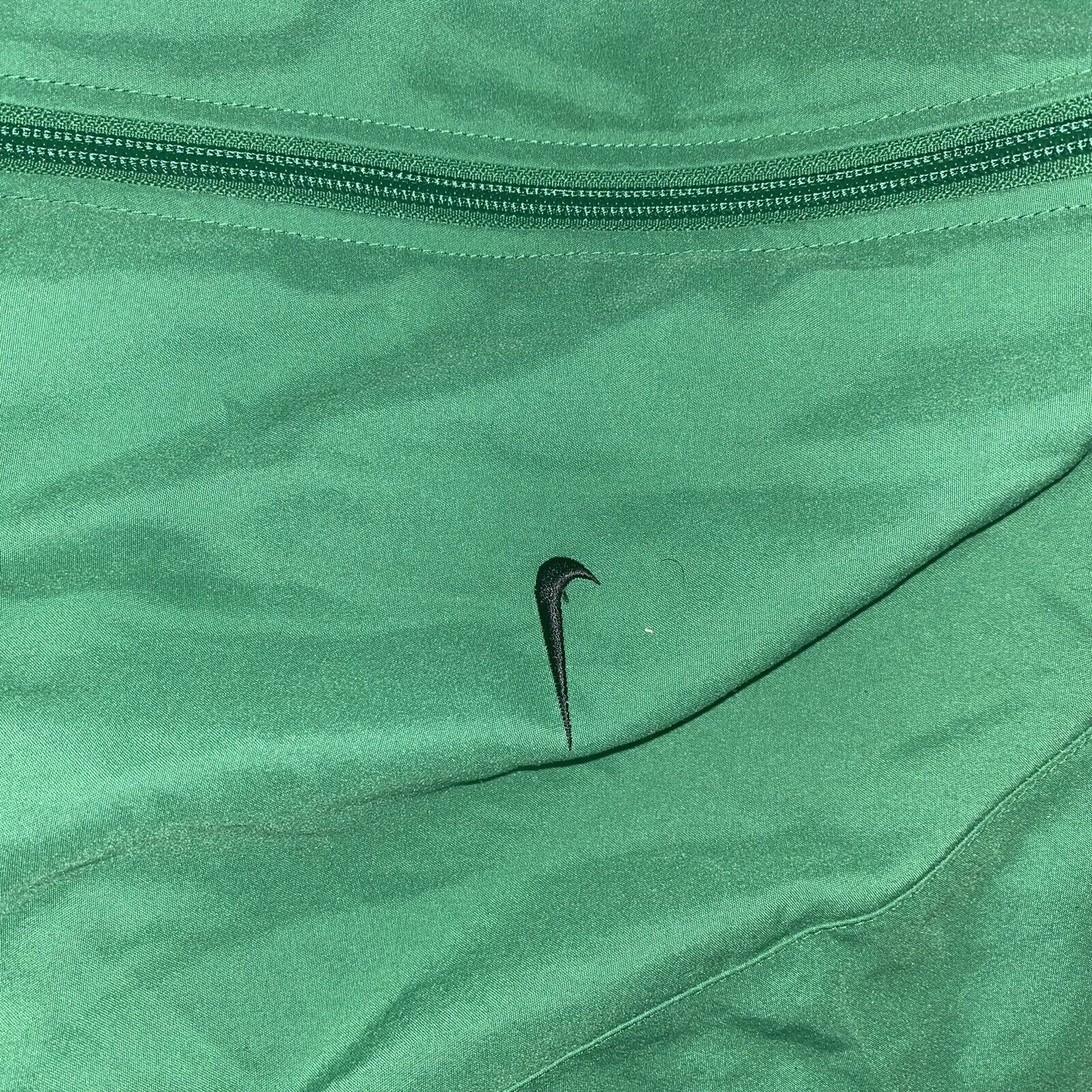 Nike Vintage Nike Jacket Men Size Large Green Tag Windbreaker Size US L / EU 52-54 / 3 - 9 Thumbnail