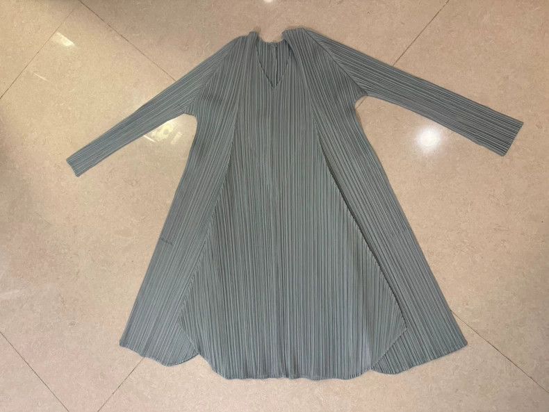 Issey Miyake Issey Miyake size:3 Lake water green short skirt Size XS / US 0-2 / IT 36-38 - 5 Thumbnail