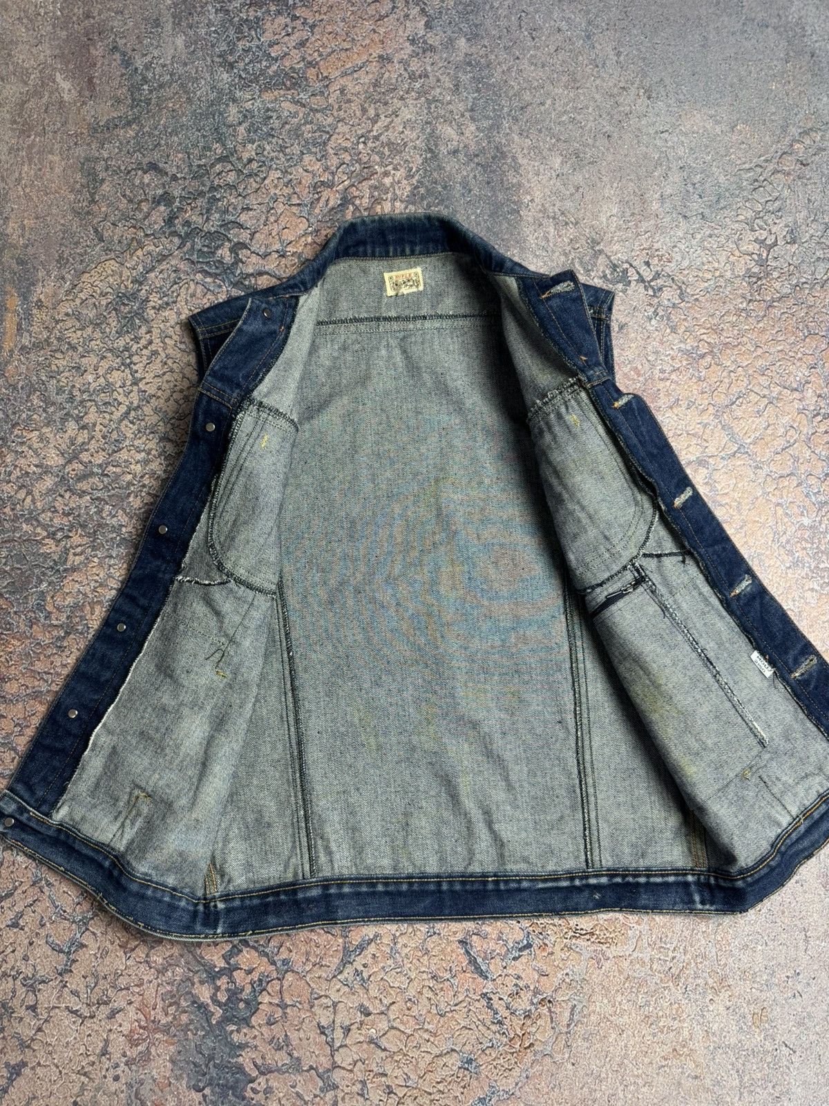 Band Tees Vintage denim vest Rock Band Iron Maiden rare size S Size US S / EU 44-46 / 1 - 3 Thumbnail