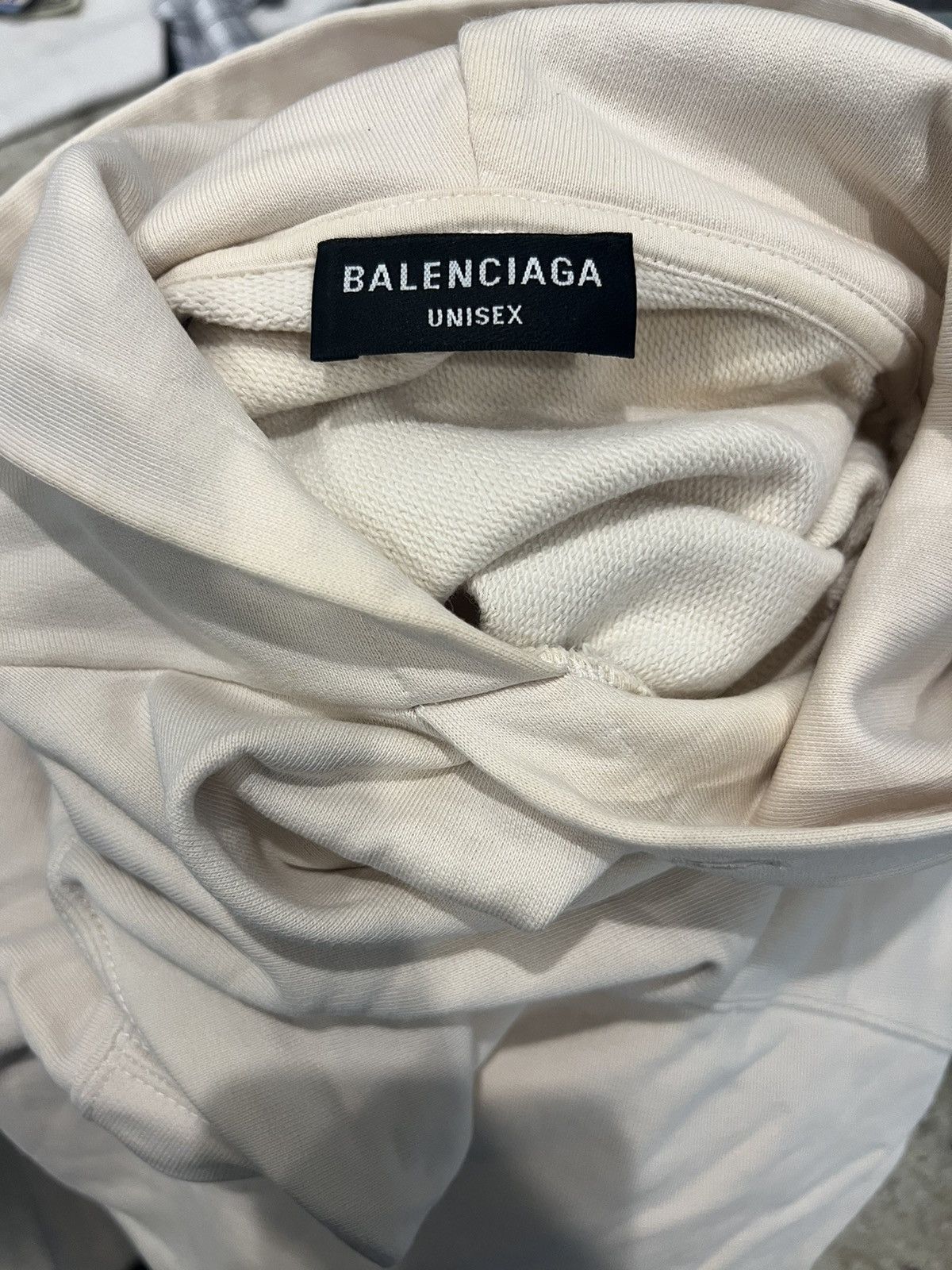 Balenciaga Balenciaga Retail Therapy Beige White Chest Logo Hoodie Size US M / EU 48-50 / 2 - 3 Thumbnail