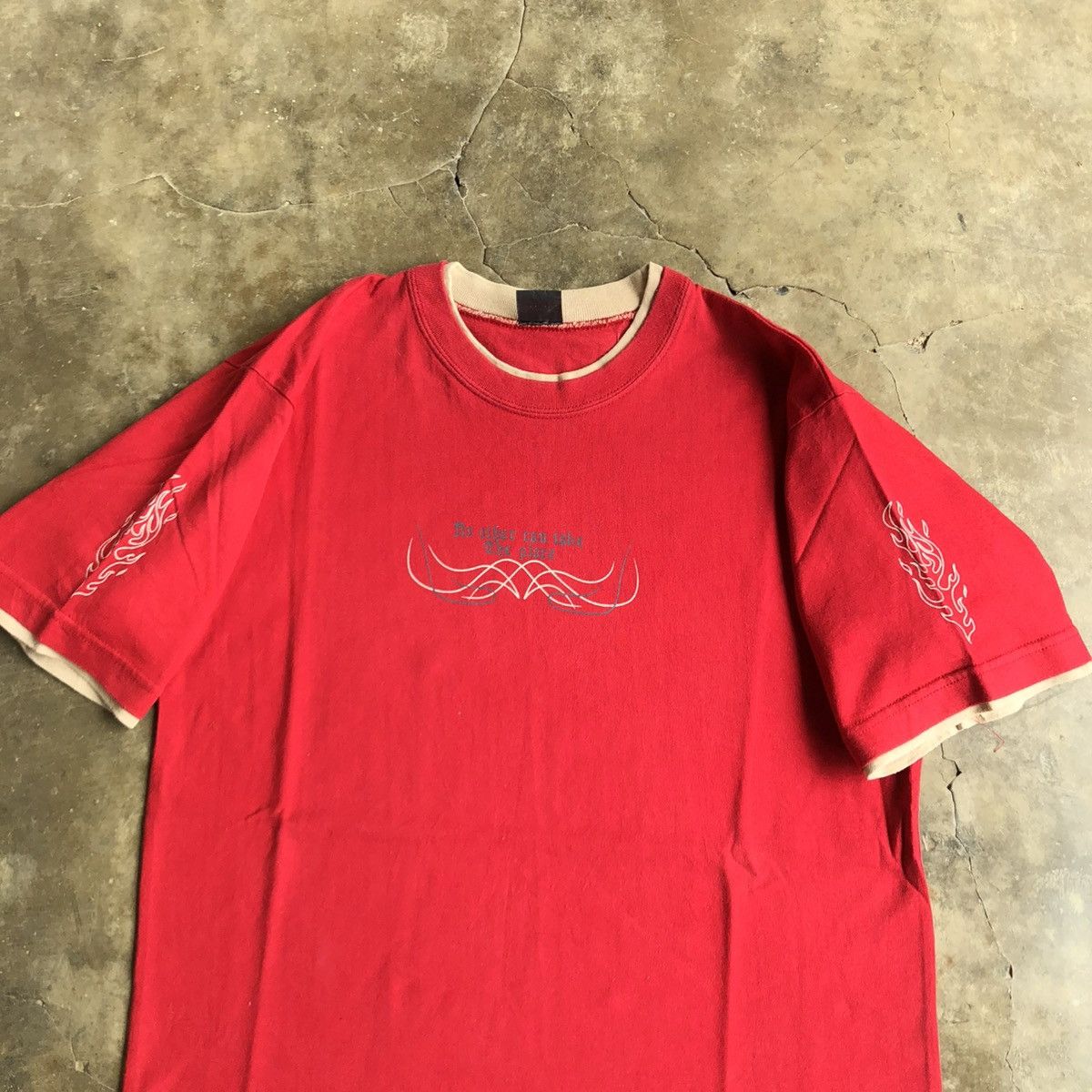 20471120 2000s Blebo Tribal Grunge Punk Style T-shirt Red Size US M / EU 48-50 / 2 - 6 Thumbnail