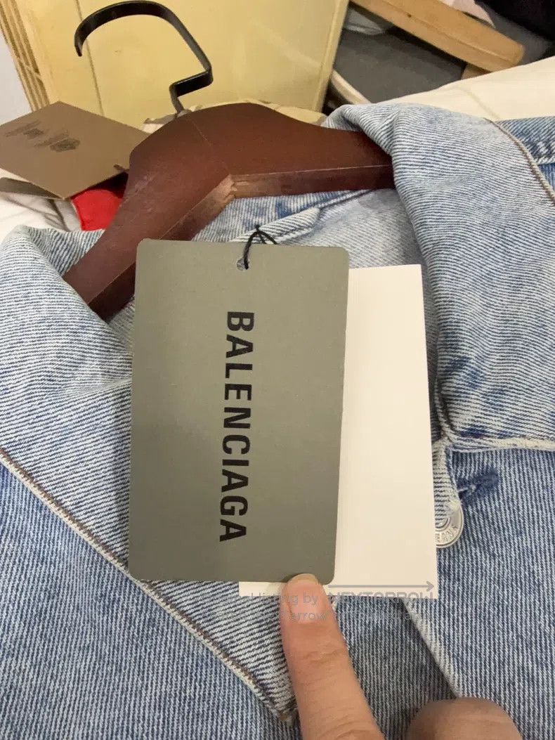 Balenciaga Balenciaga Crystal Decorated Denim Jacket Size XS / US 0-2 / IT 36-38 - 5 Thumbnail