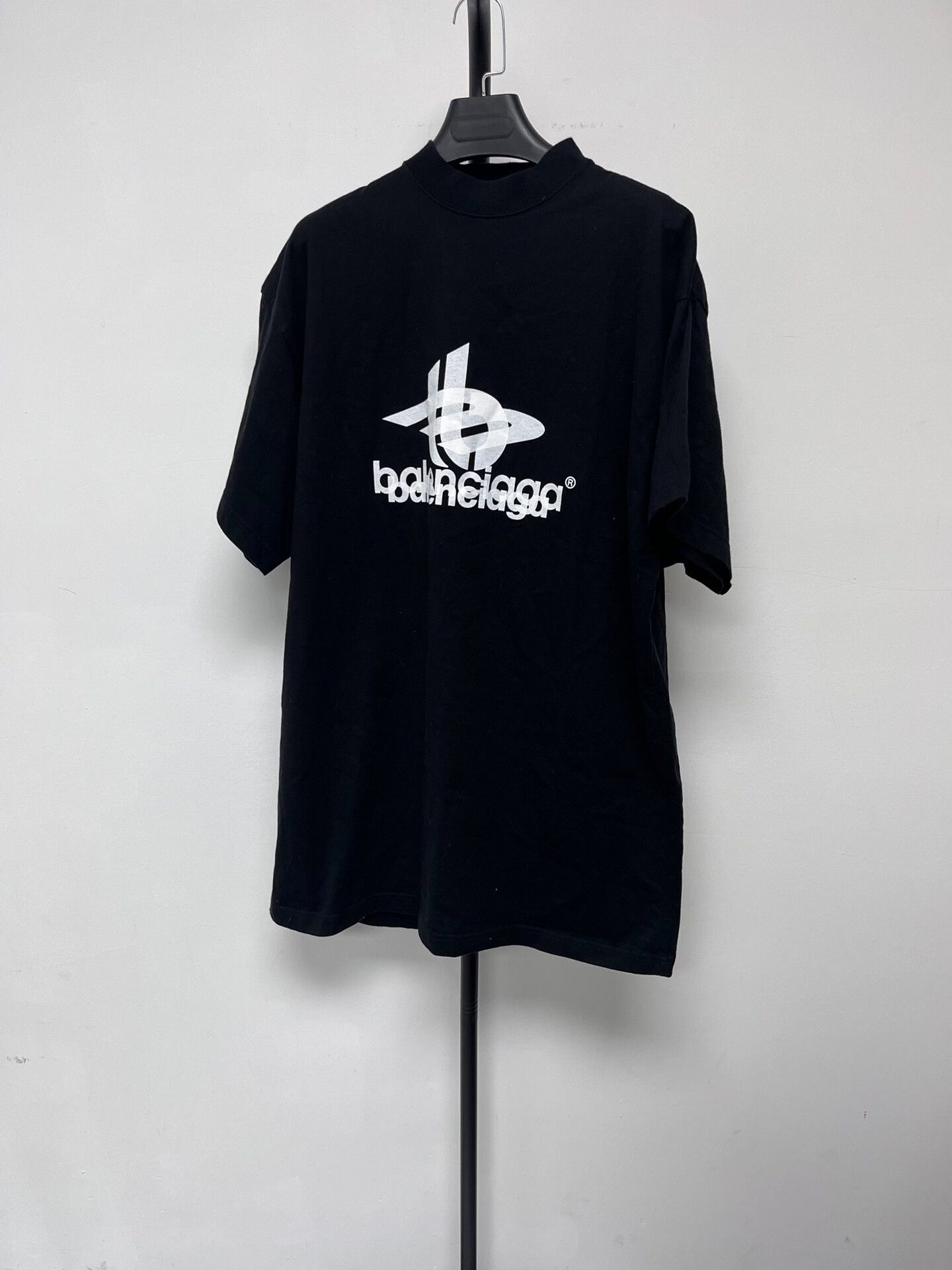 Balenciaga Balenciaga Letter Print Short Sleeve T-Shirt Size US S / EU 44-46 / 1 - 1 Thumbnail