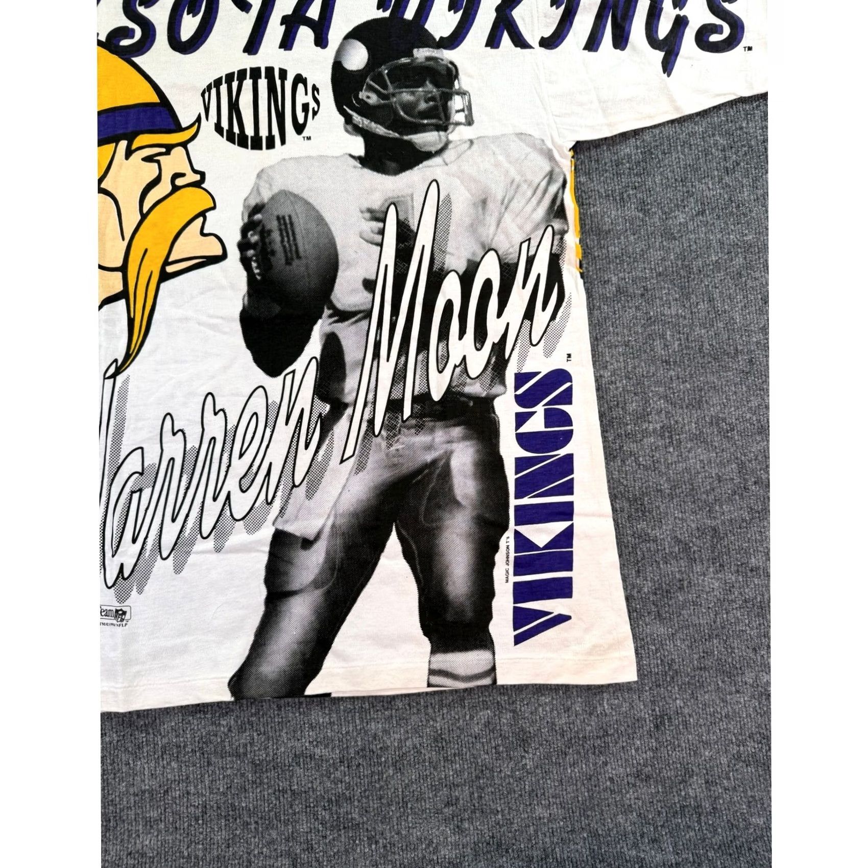 Vintage VTG Magic Johnson T's Minnesota Vikings Warren Moon T-Shirt Mens L White 90s AOP Size US L / EU 52-54 / 3 - 4 Thumbnail